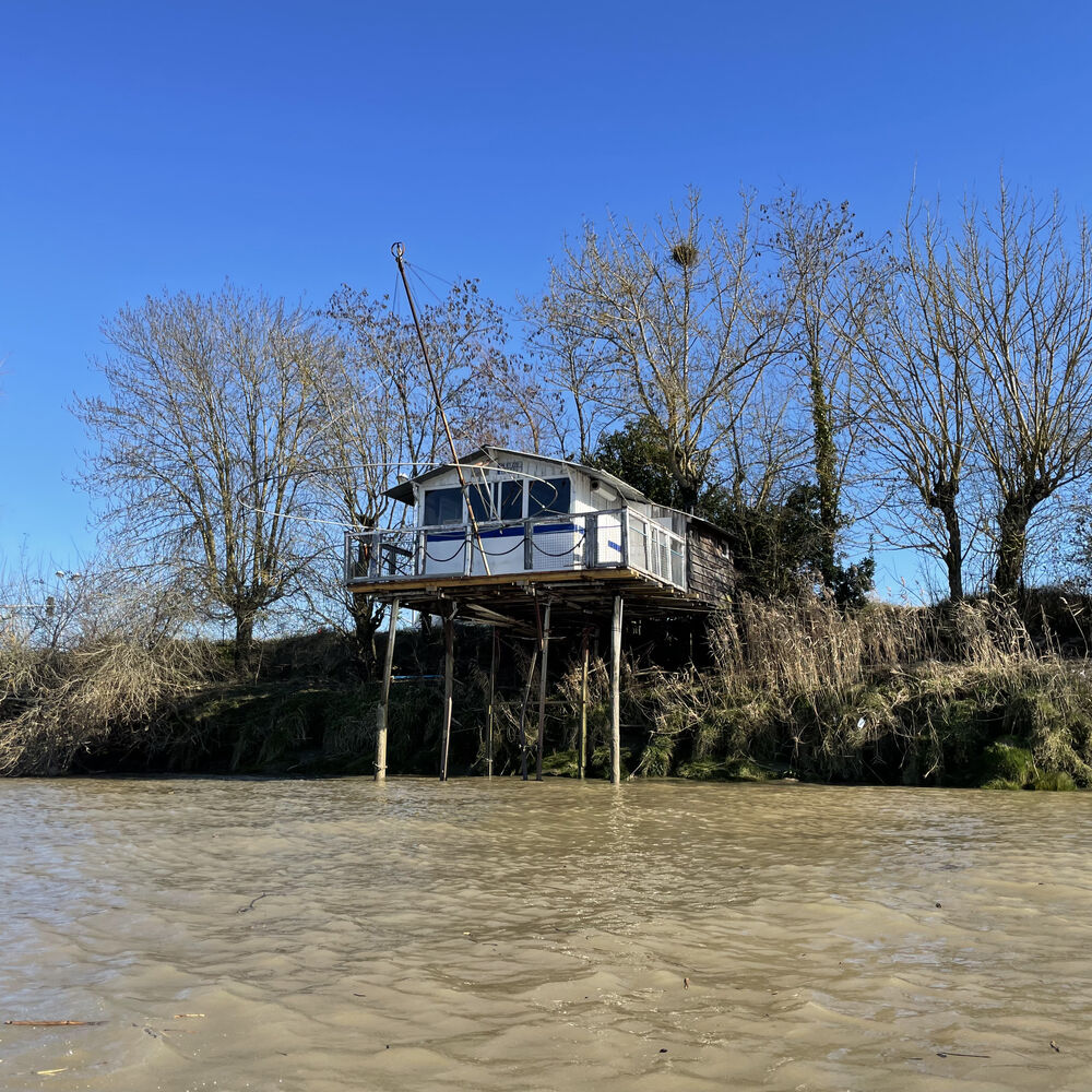 carrelet et son filet, vue depuis la Garonne, 2022_ME