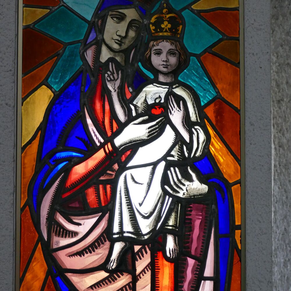 chapelle notre-dame-du-Sacré-Coeur, vitrail, 2022_FG