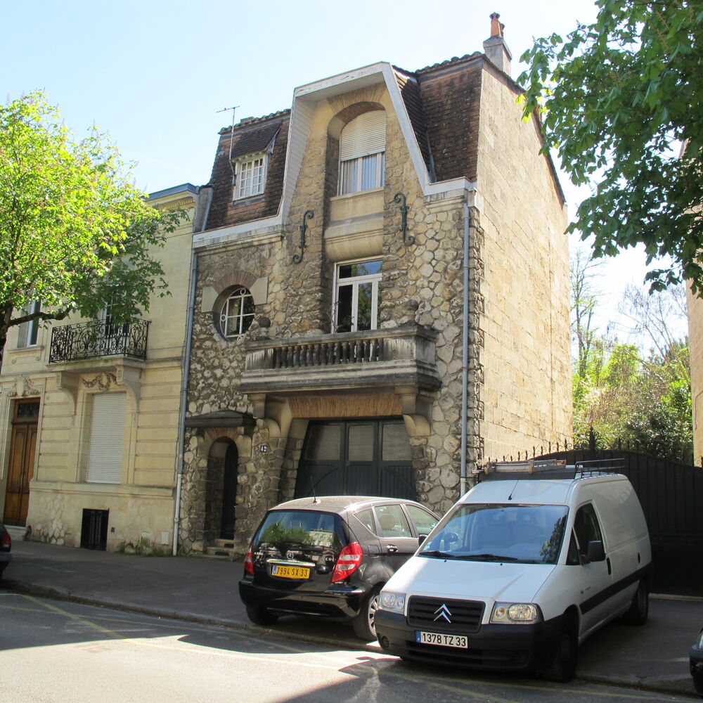 Vue actuelle de la façade, 42 avenue Carnot, Cyprien Alfred-Duprat , architecte, 1908.