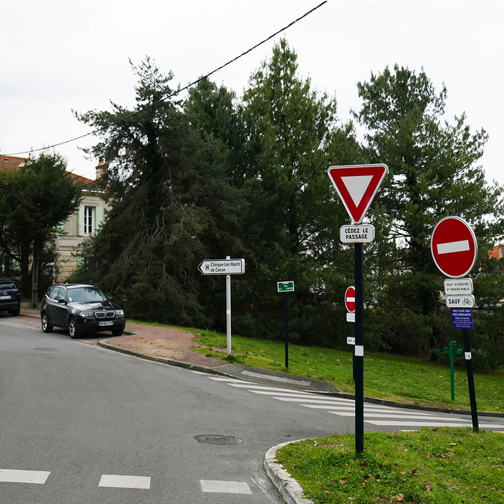 Place de Bellevue Cenon, en 2023