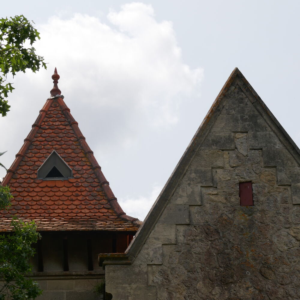 vue et détail de la tour du domaine Picque-Caillou, Jean Laclotte, architecte 1756.