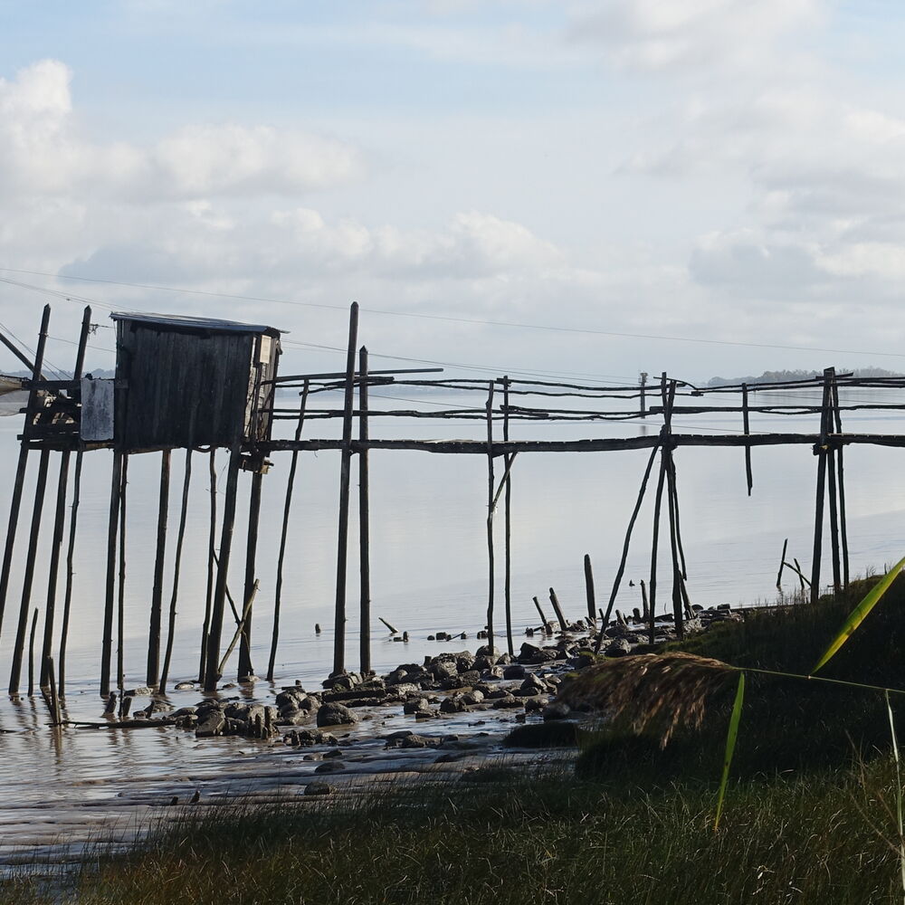 Vue de profil d'un carrelet traditionnel