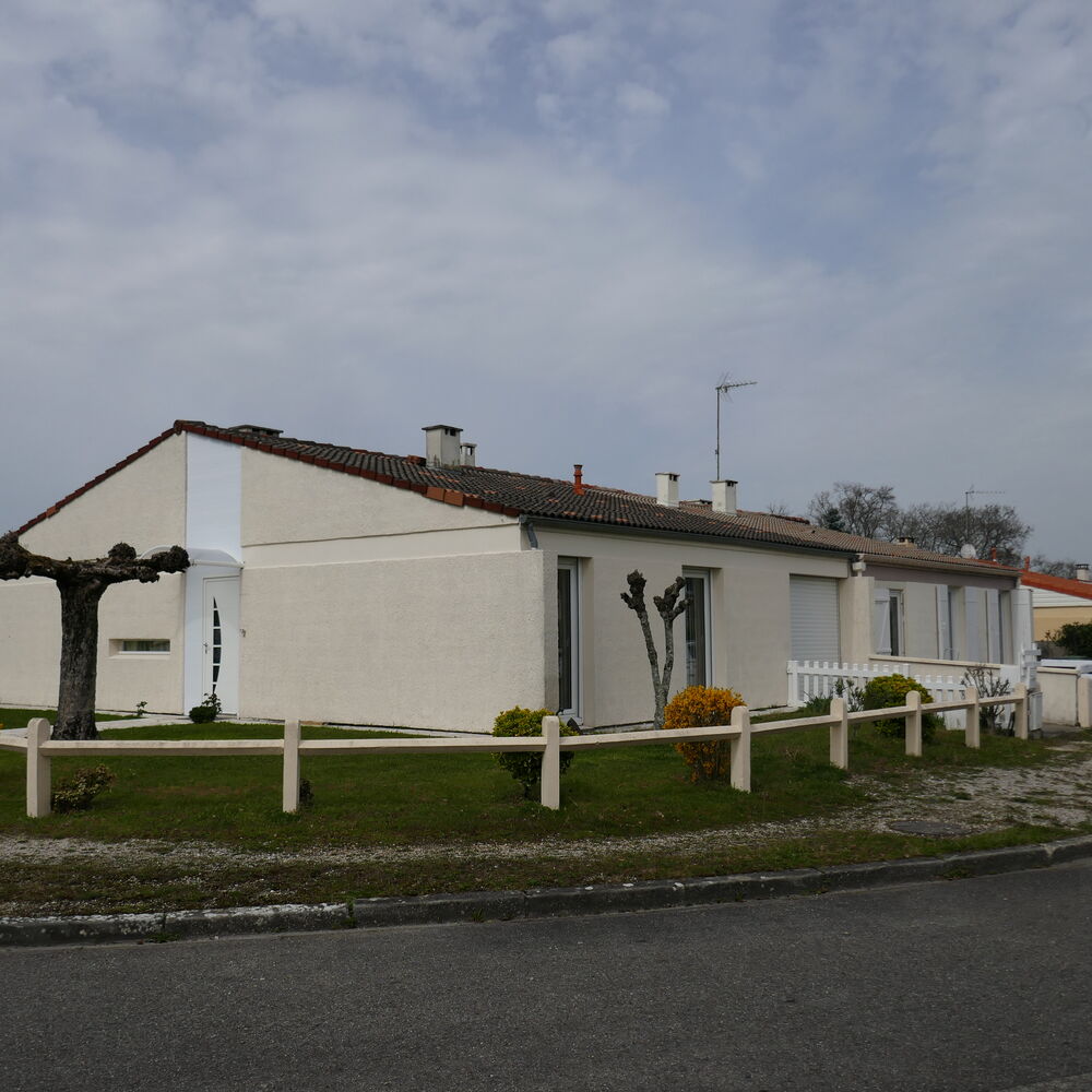 Maison jumelée dans l'un des îlots sud.