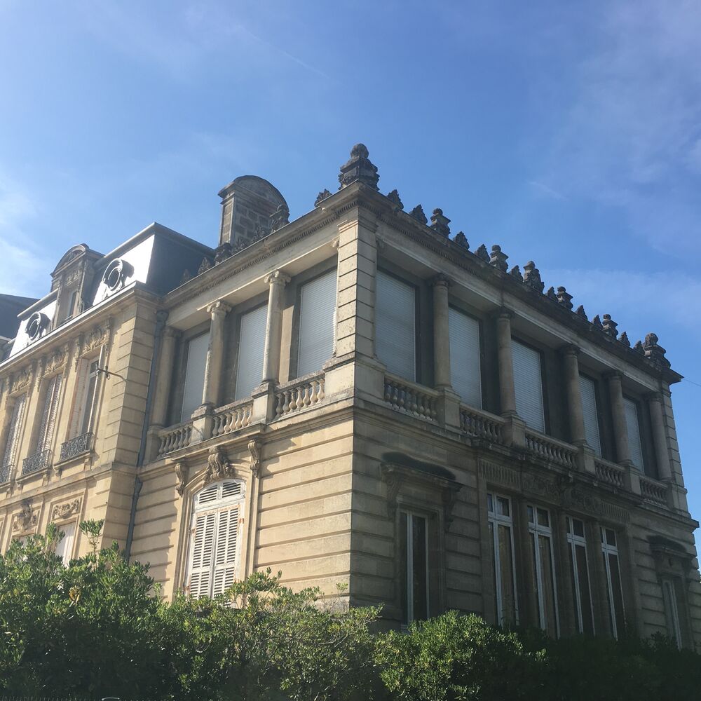 Vue de l'extrémité est du château