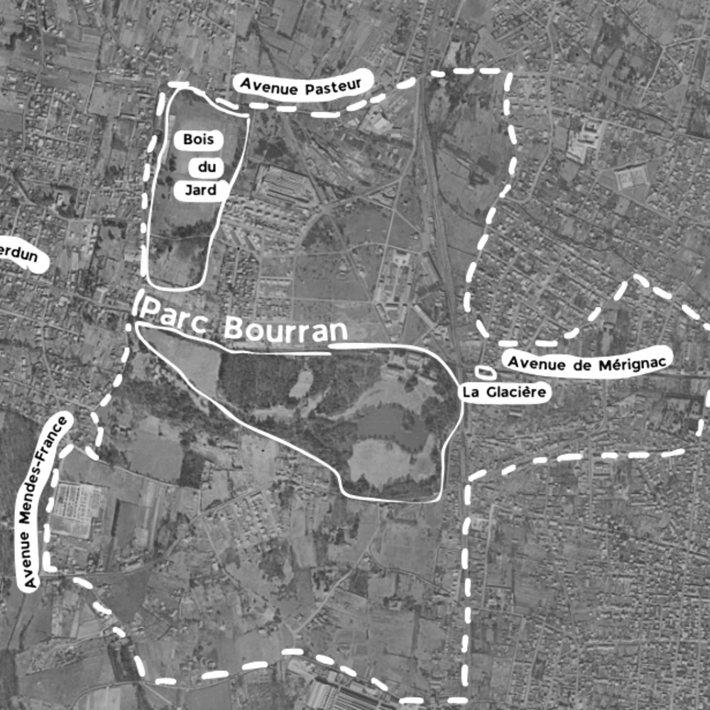 Dessin approximatif de la taille du domaine de Bourran sur une photographie aérienne de 1950