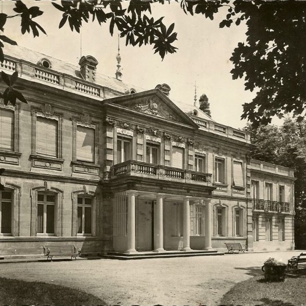 L'ancienne demeure de Lavalance, carte postale vers 1910.