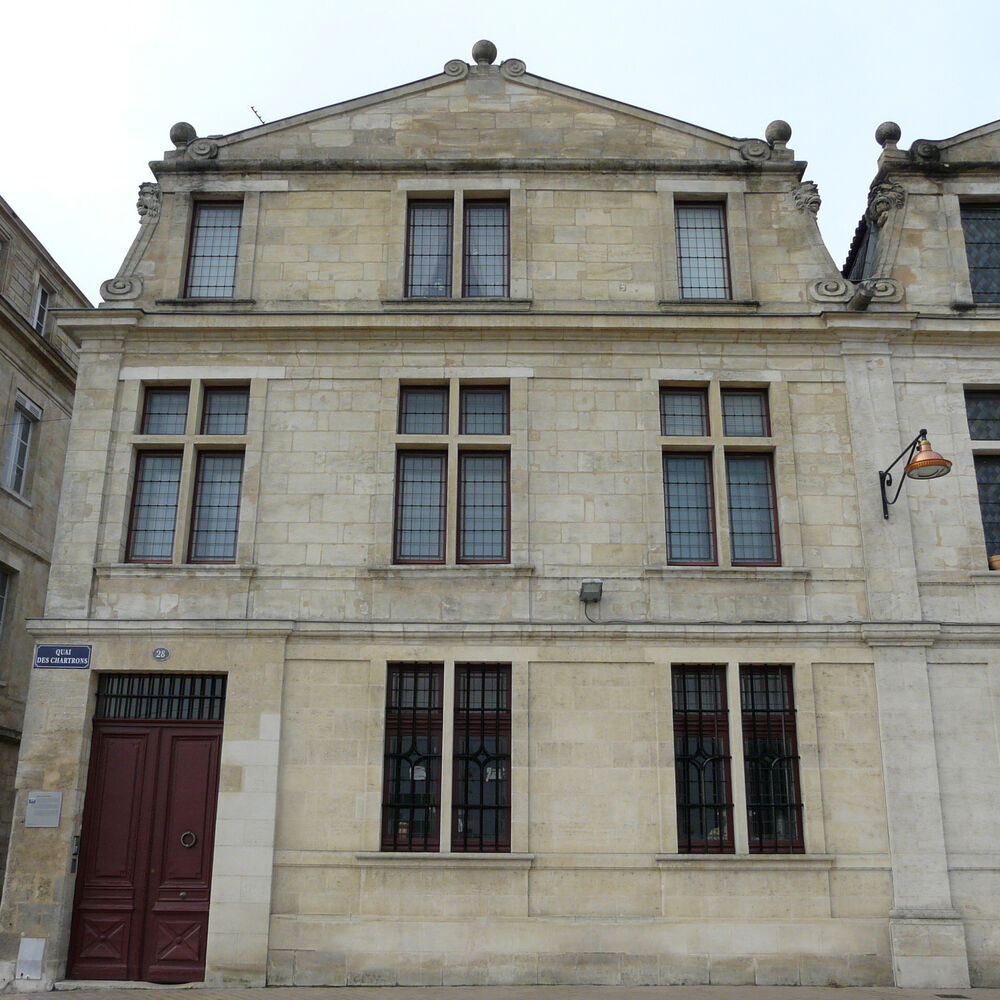 Façade du numéro 28 quai des Chartrons