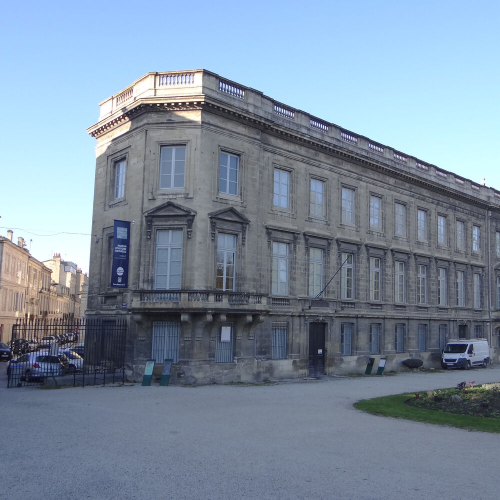 Vue depuis le jardin public