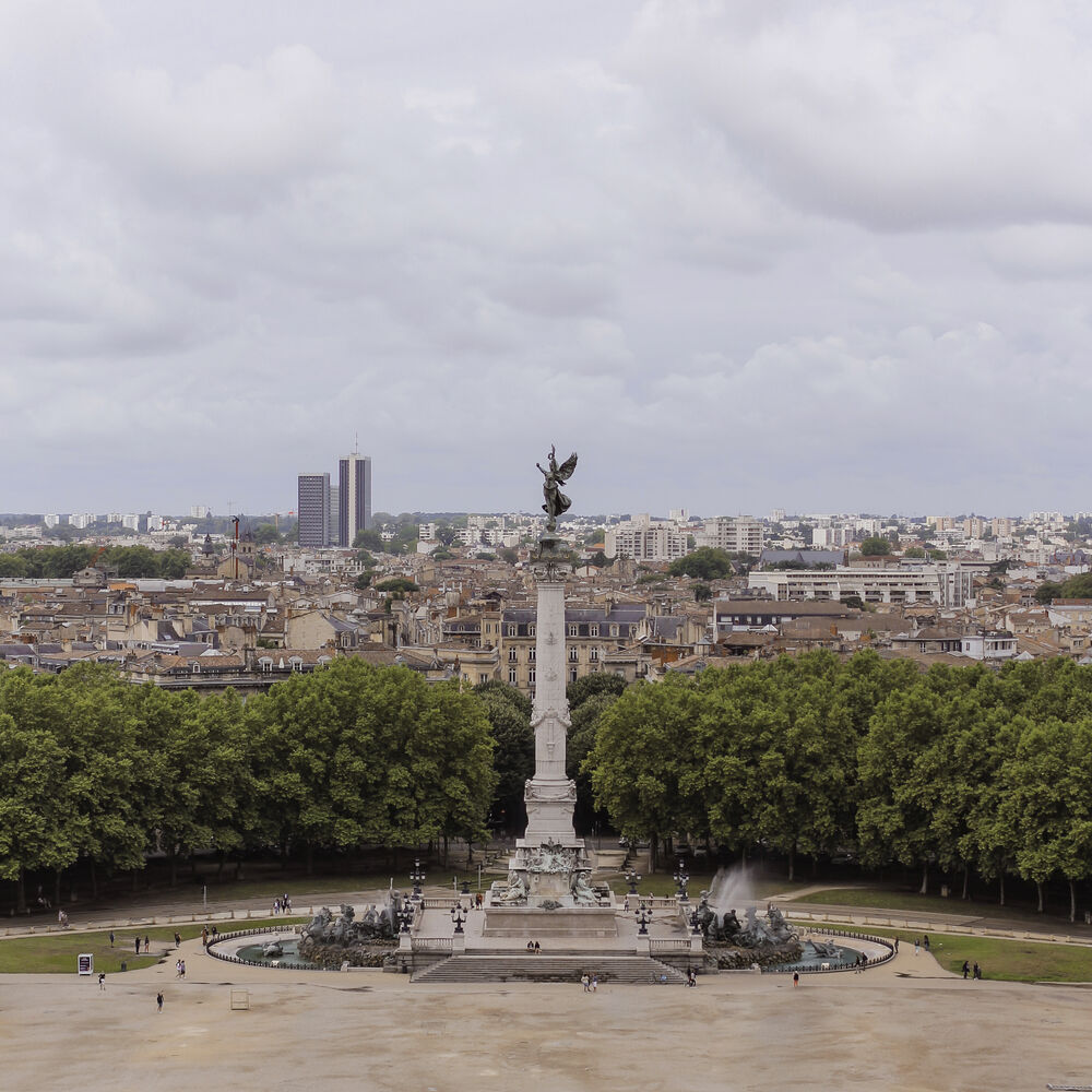 Le monument aux girondins vu du ciel