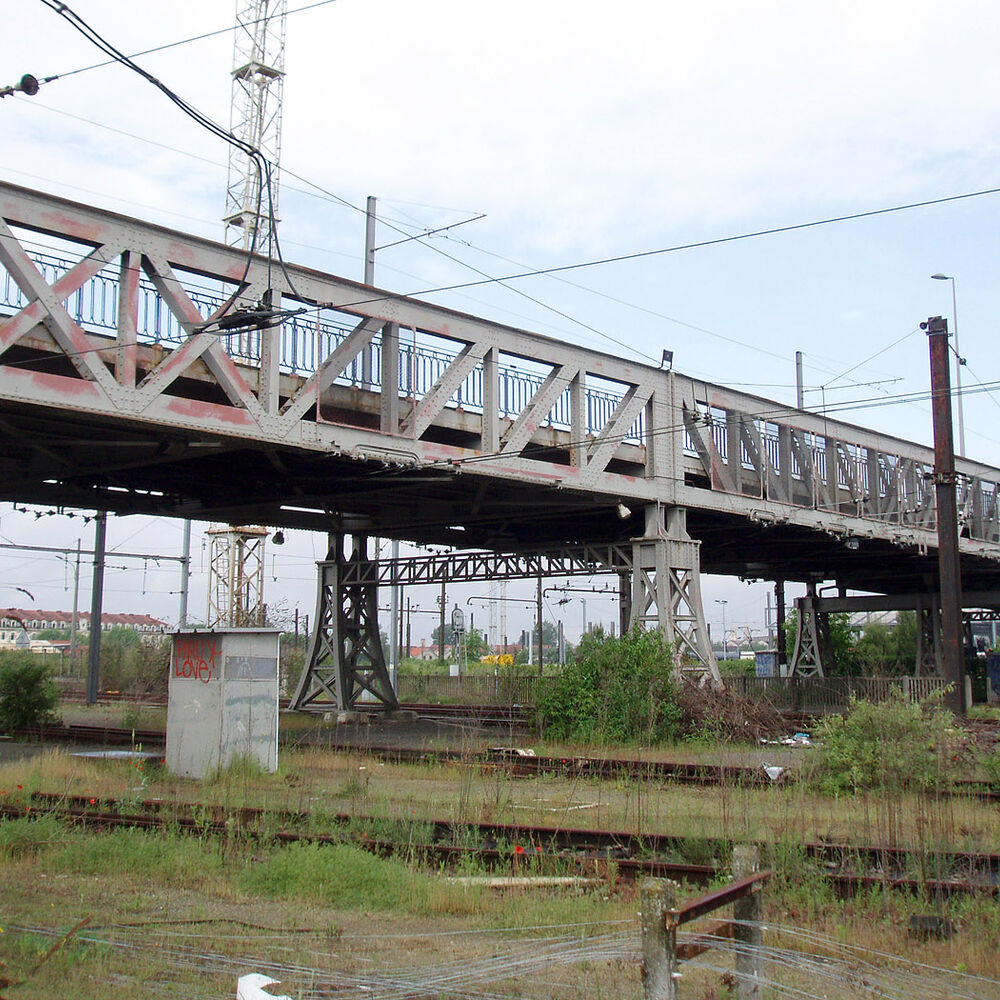 Pont Bouthier, partie centrale à treillis métallique.