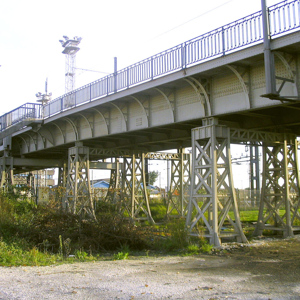 Pont Bouthier, piles de rampe d'accès nord-ouest
