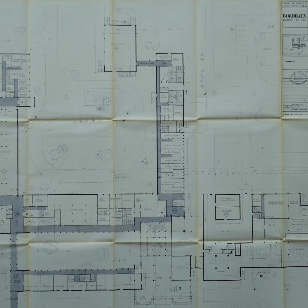 Plan du premier étage des bâtiments par les architectes René-André Coulon et Olivier Caplain, 1977.