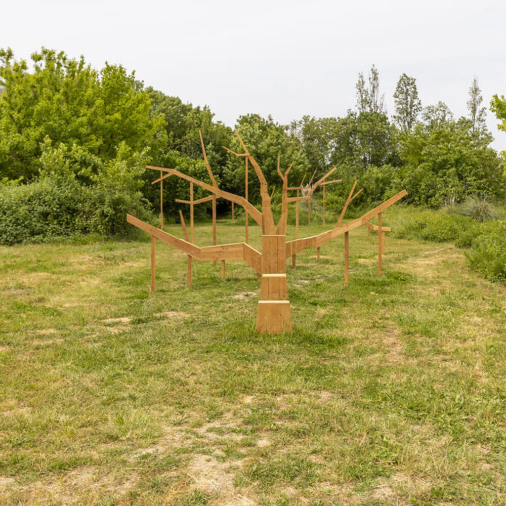 Oeuvre de land art "Habitat(s)" par l'artiste Laurent Cerciat (2022)