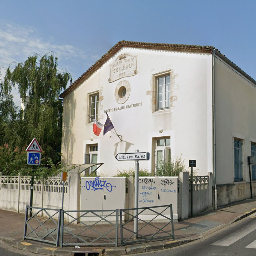 façade principale de l'école