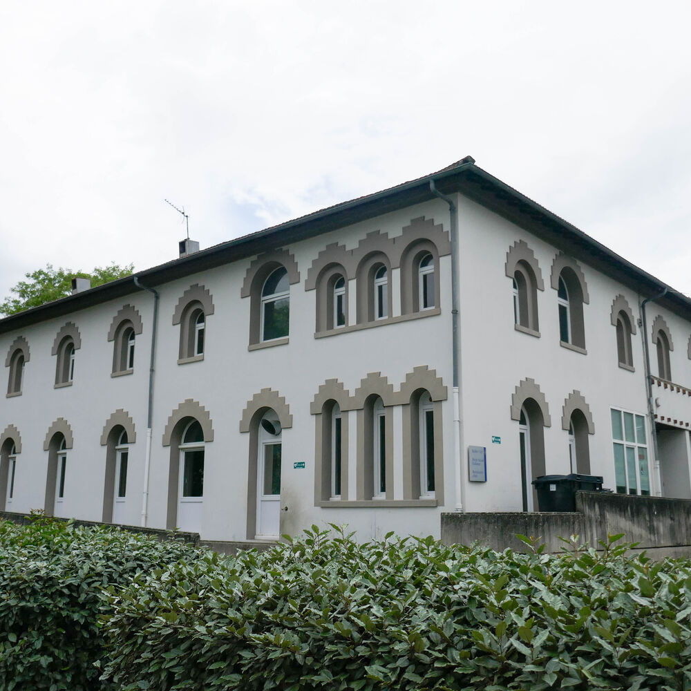 	 Façade principale du couvent