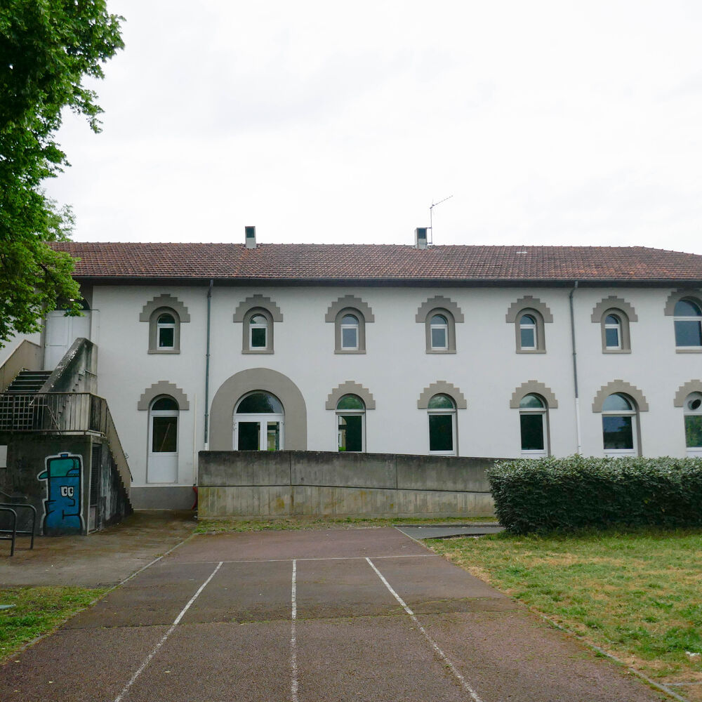 Façade principale du couvent