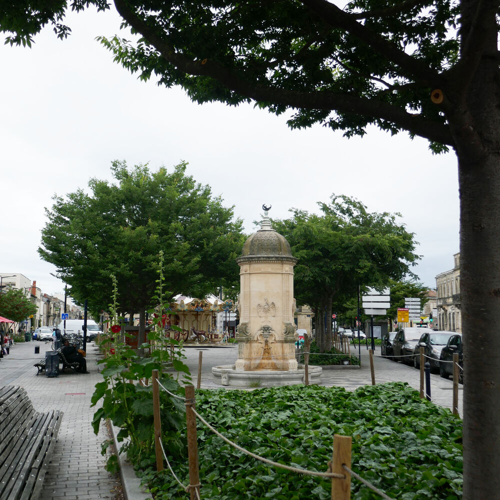 Place Nansouty et la fontaine