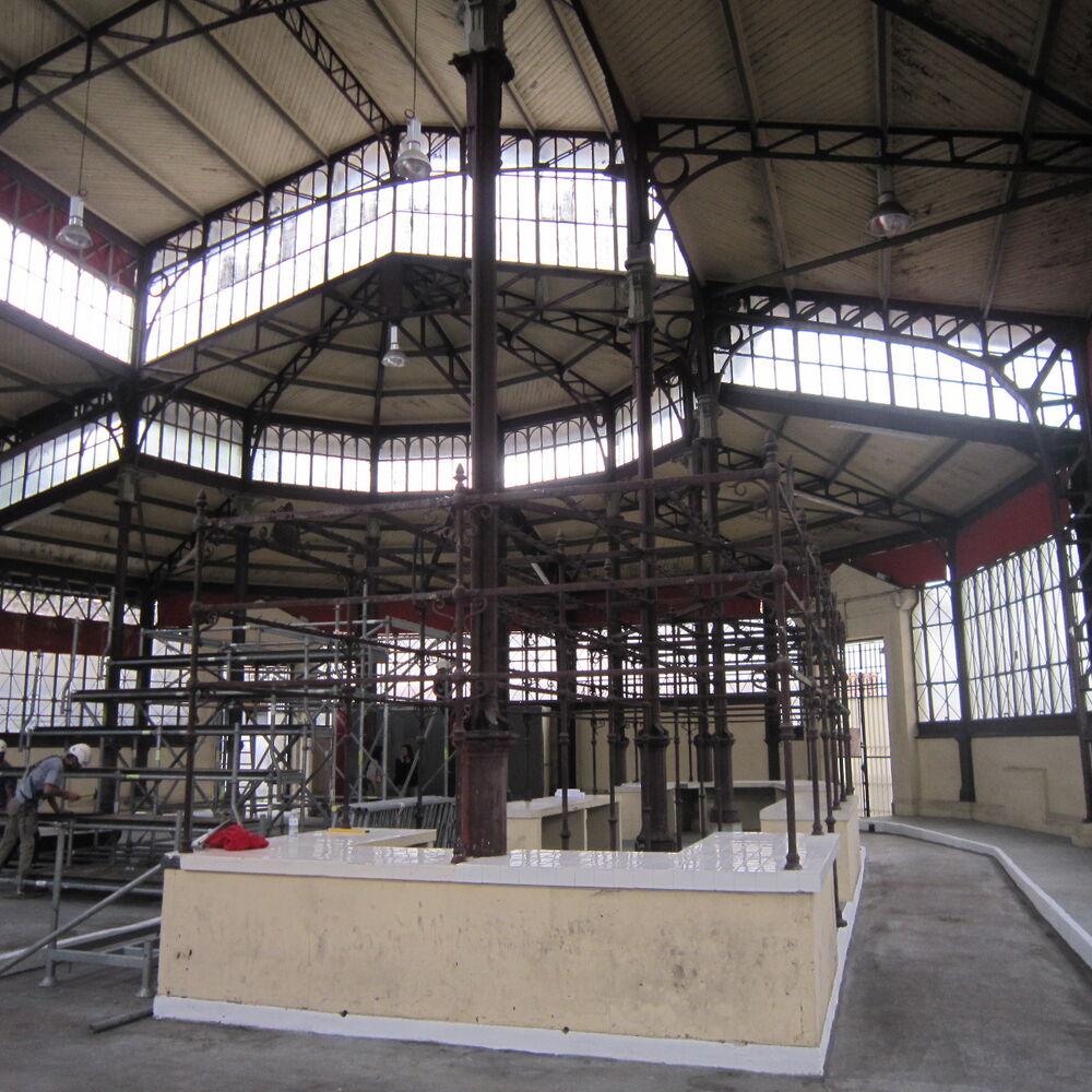 Vue intérieure de la charpente et de la verrière