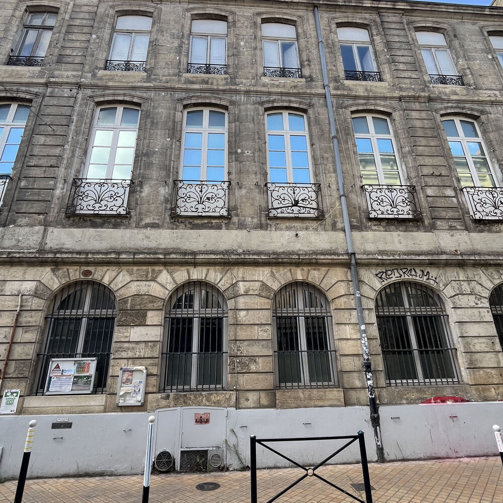 Façade en pierre du XIXe