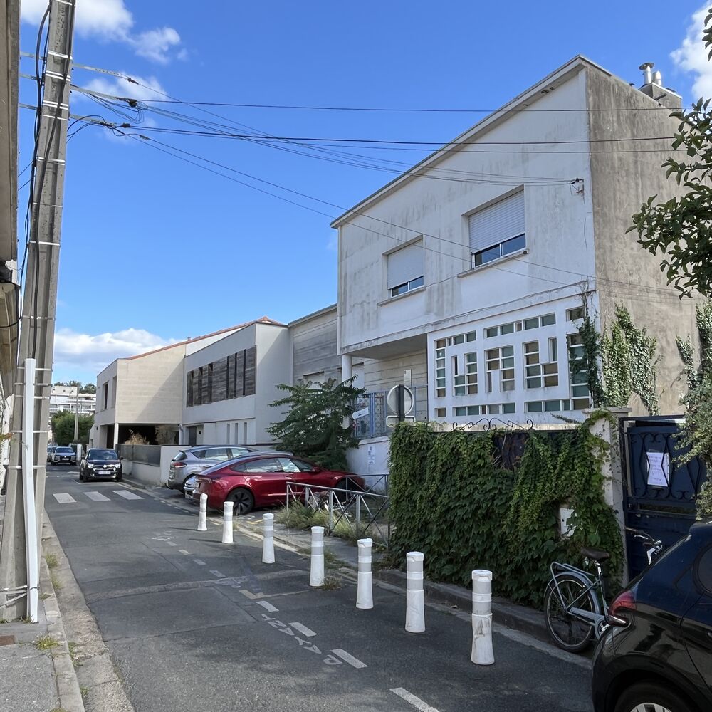 Façade principale de la crèche côté nord