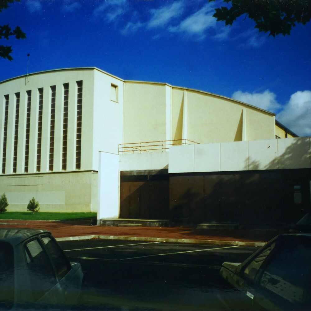 La façade sud avant les travaux de 1999.