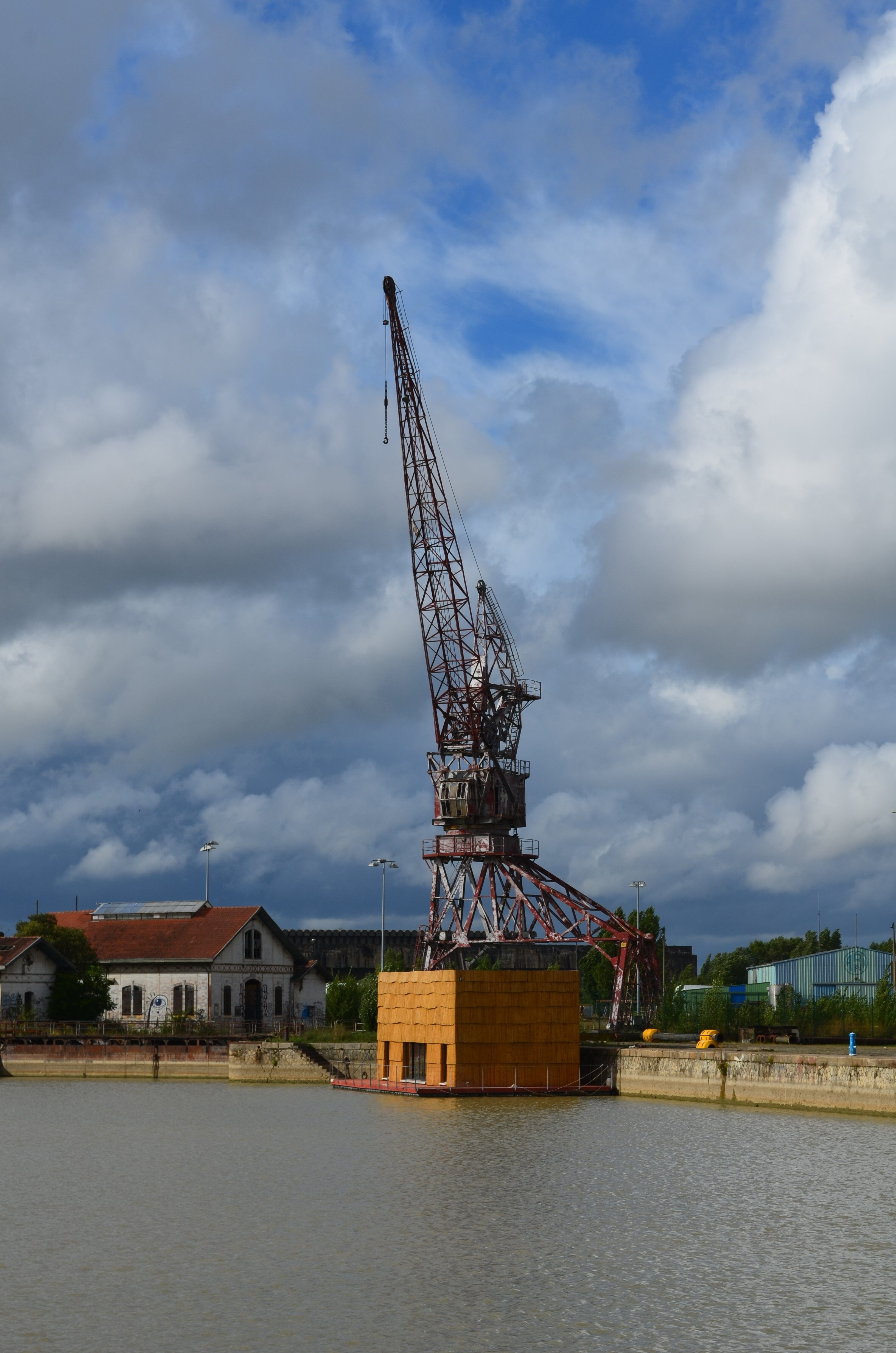 ancienne grue de chantier du grand bassin, 2013_FG