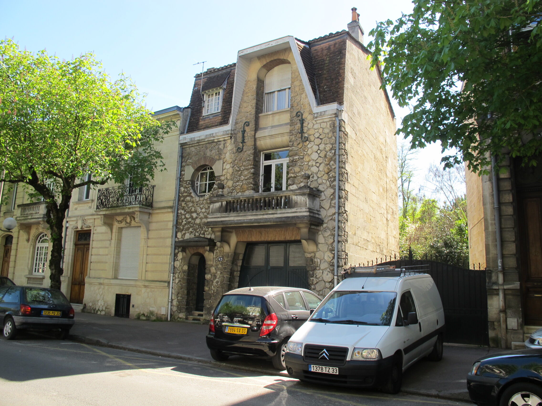 Vue actuelle de la façade, 42 avenue Carnot, Cyprien Alfred-Duprat , architecte, 1908.