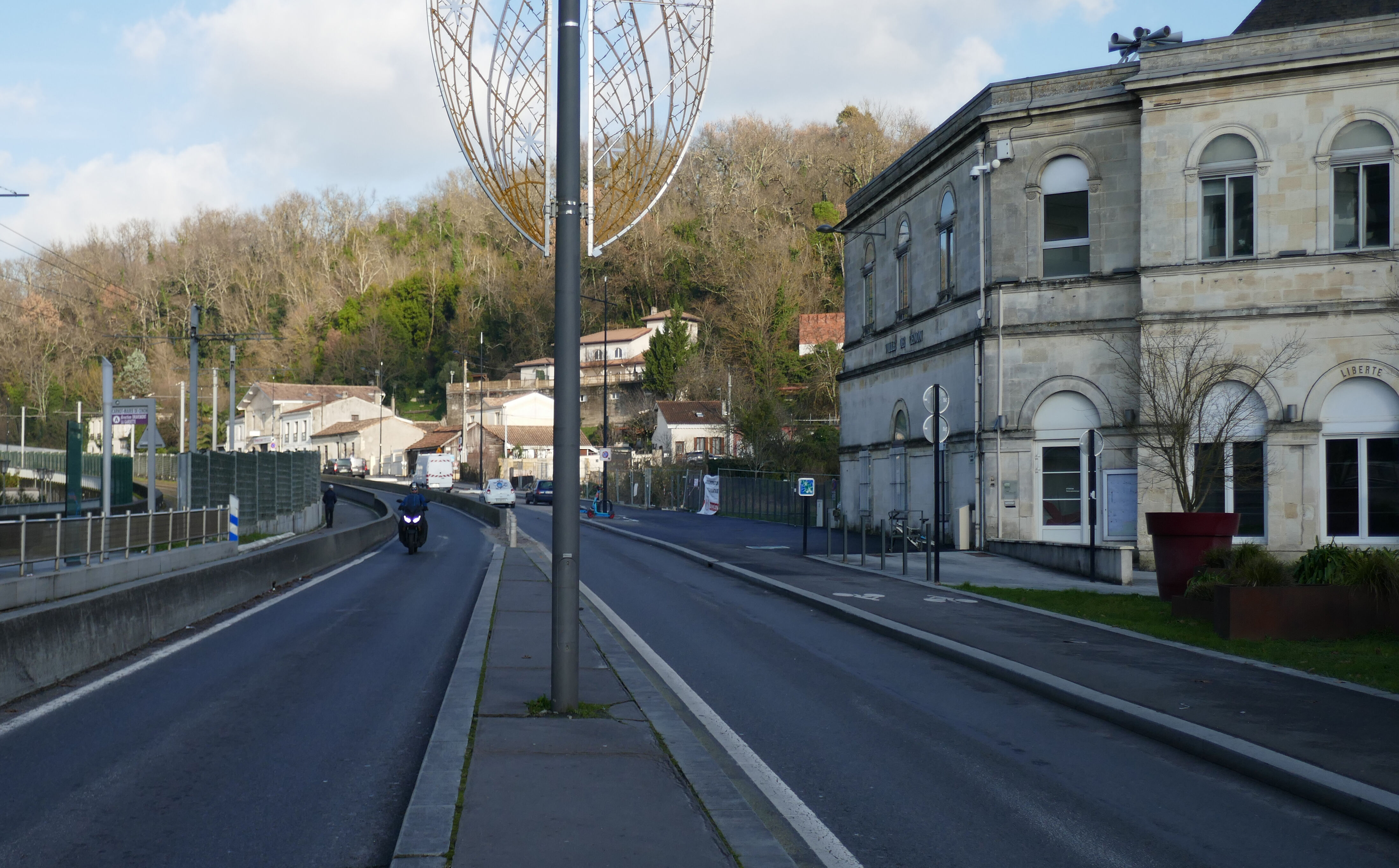 Château Guithon, actuellement mairie de Cenon, avenue Carnot Cenon, en 2023