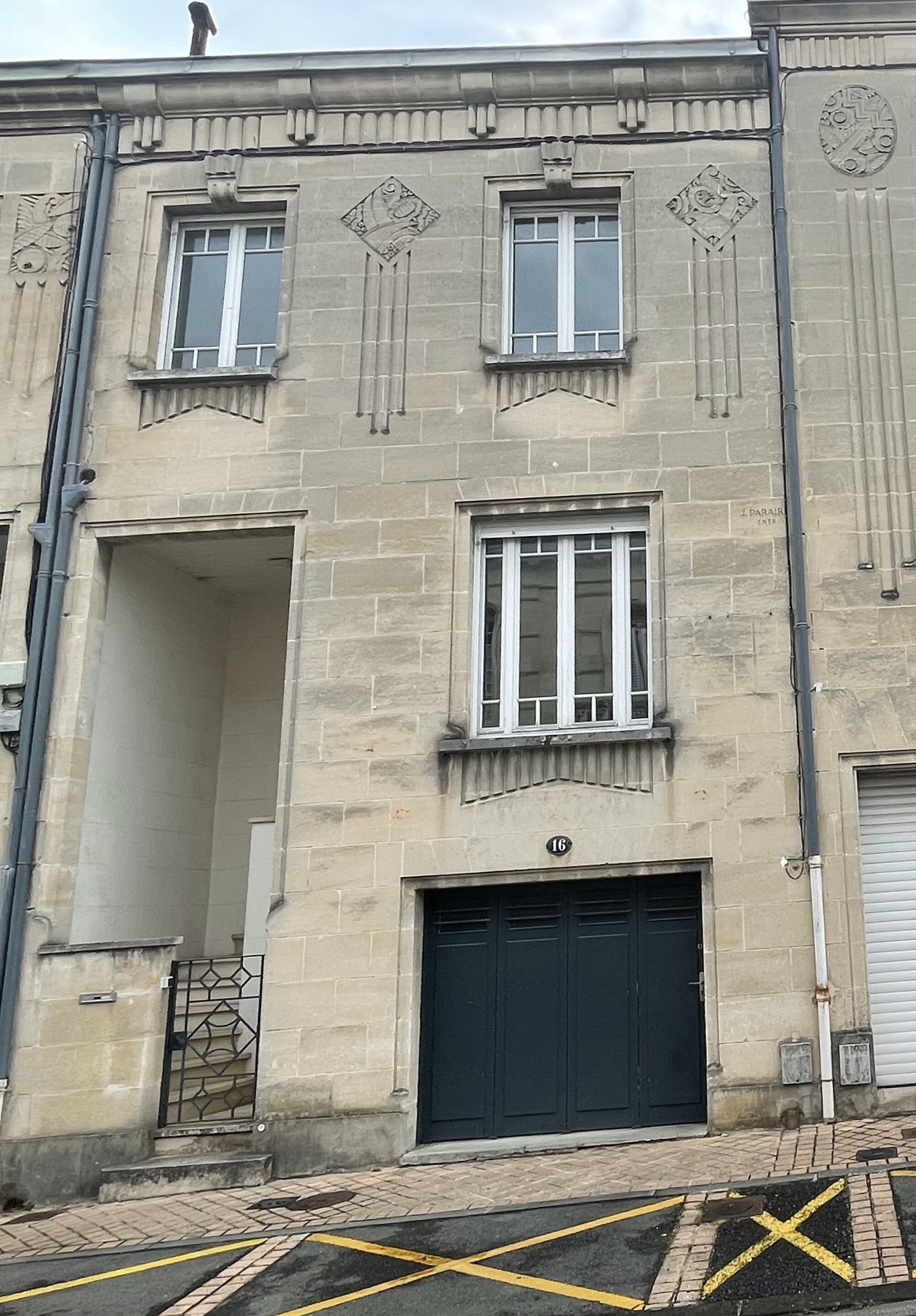 Vue Façade actuelle au 16 Rue Xaintrailles, J. Paraire, entrepreneur 1937.