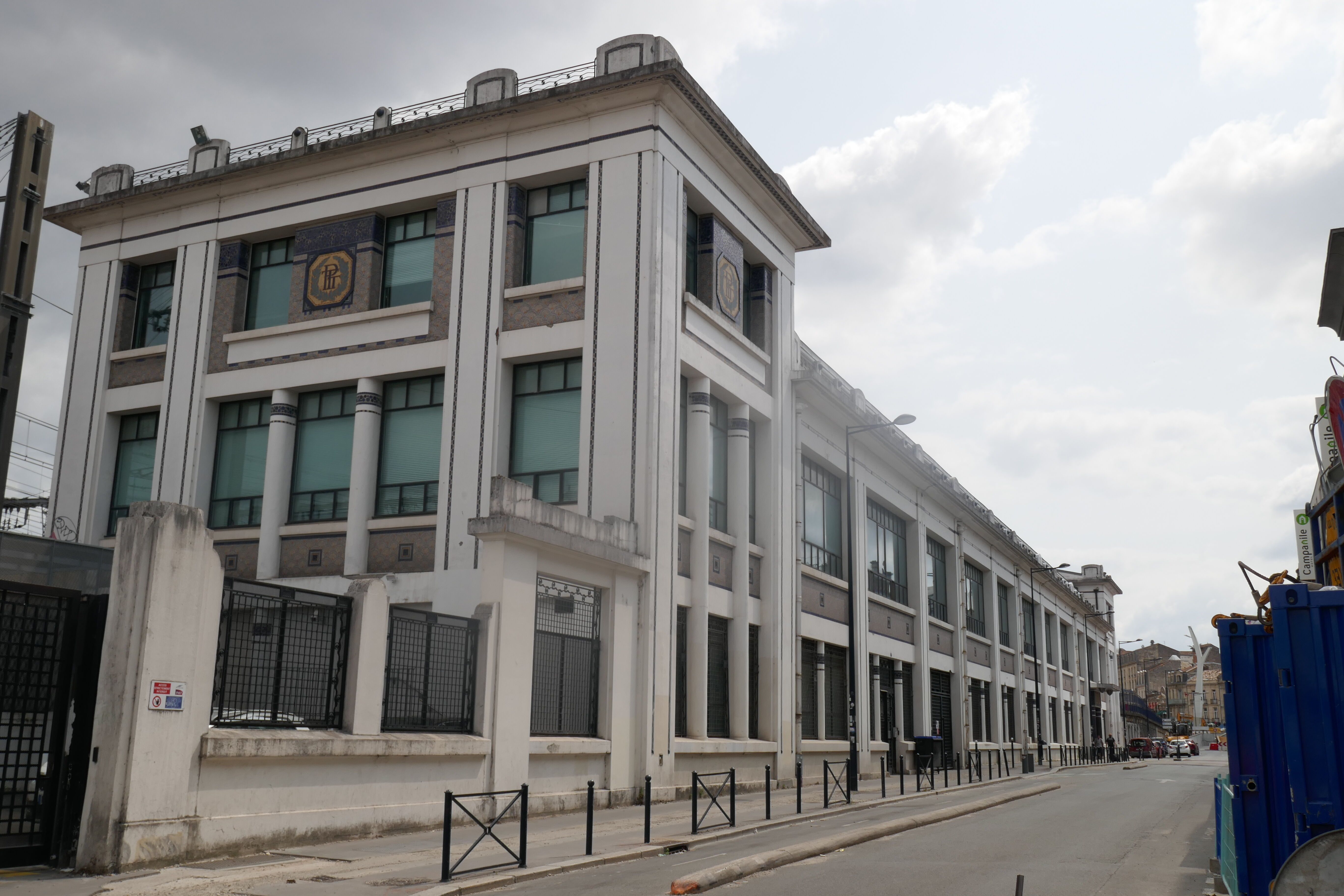 Façade Centre de Tri Postal, Léon Jaussely, Architecte 1929.