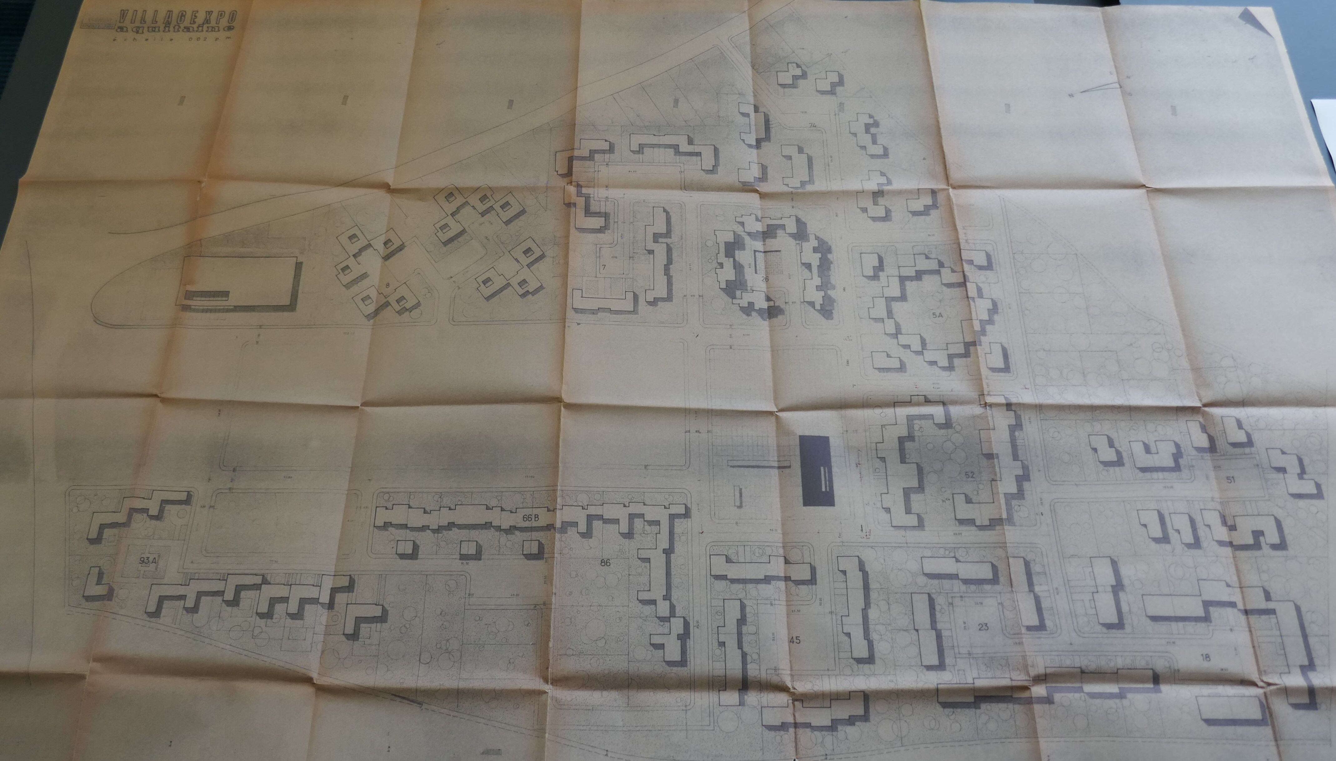 Projet de plan masse daté de 1967 par les architectes bordelais Perrier et Chaveron.