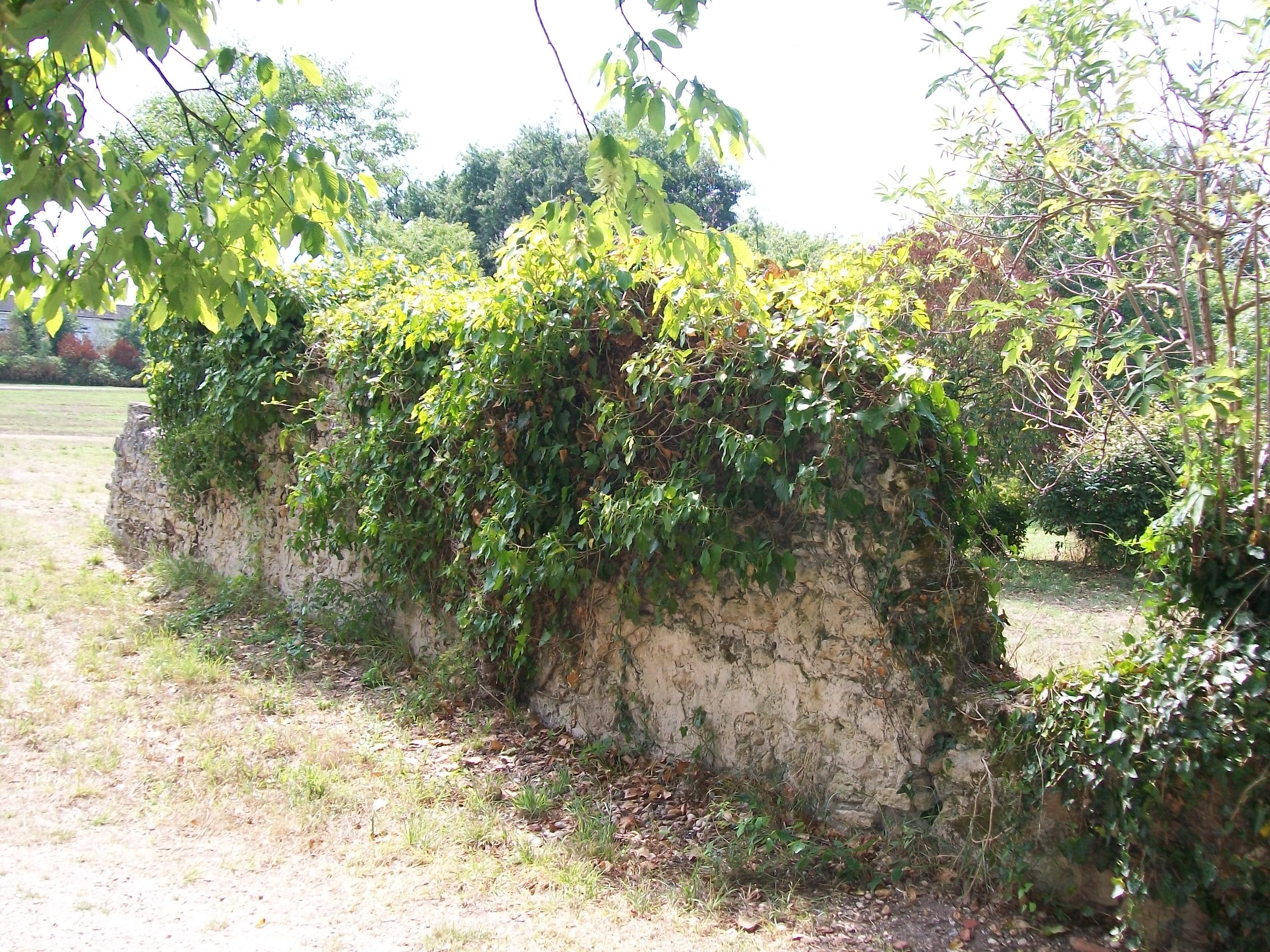 autres ruines dans le parc Gramond