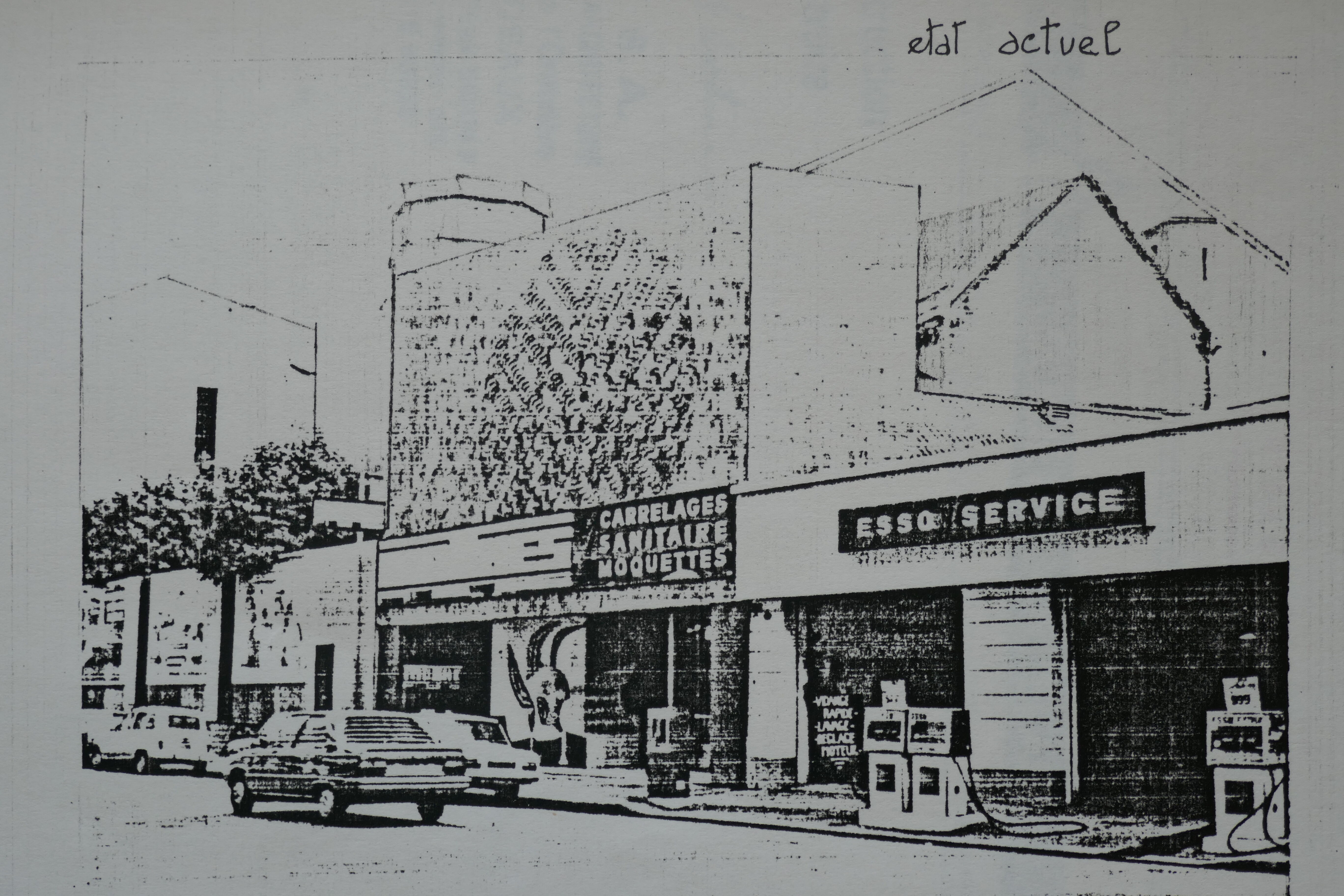 Photocopie d'une photographie de la façade avant les travaux d'extension en 1985.