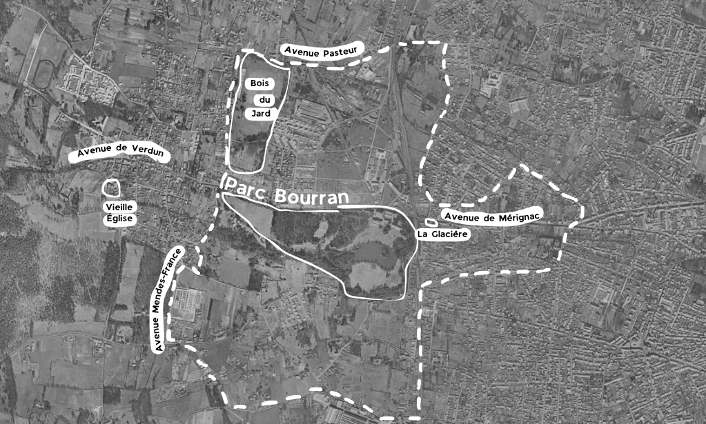 Dessin approximatif de la taille du domaine de Bourran sur une photographie aérienne de 1950