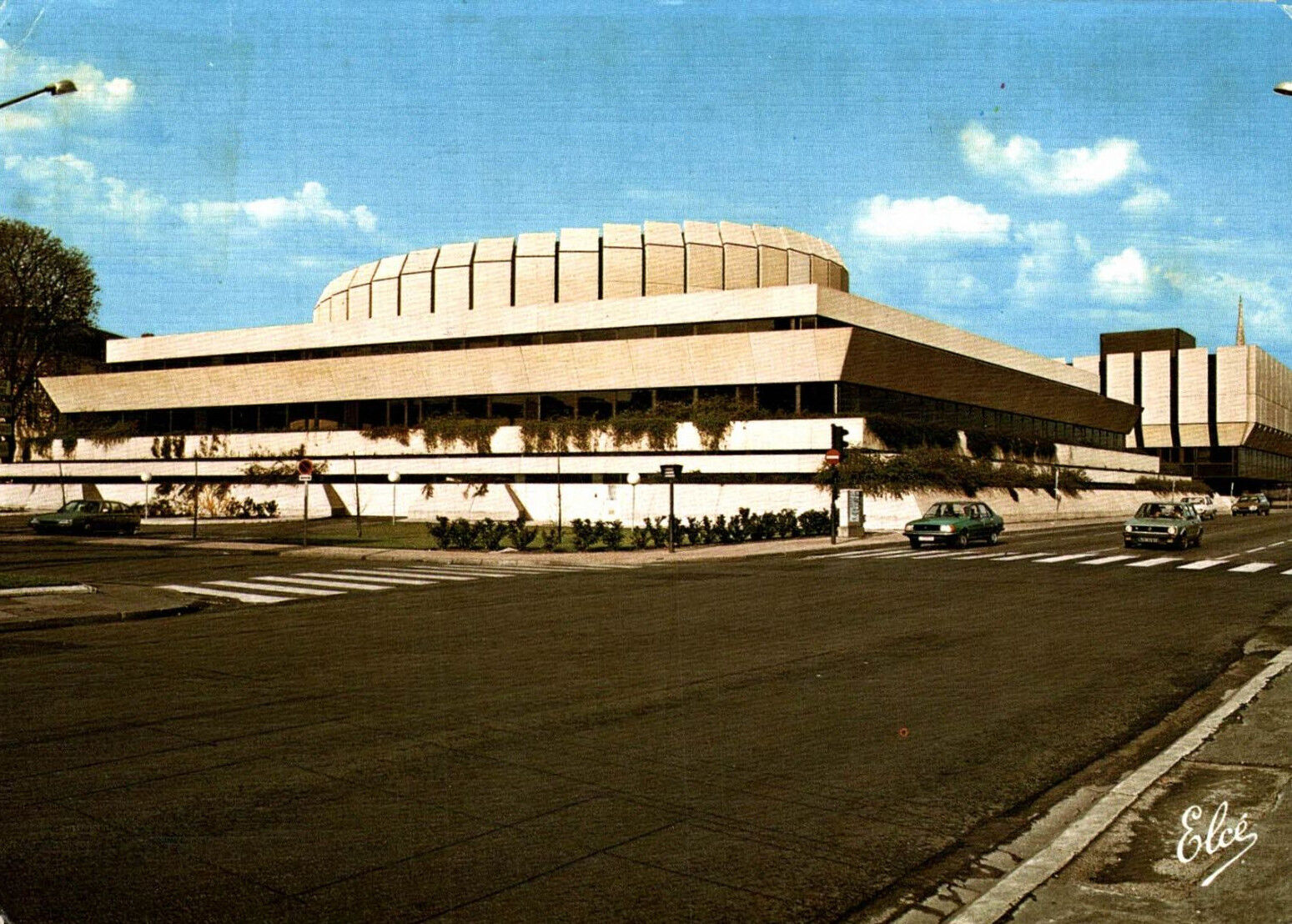 Le conservatoire national de région depuis le quai de Paludate, carte postale vers 1980 (coll. part)