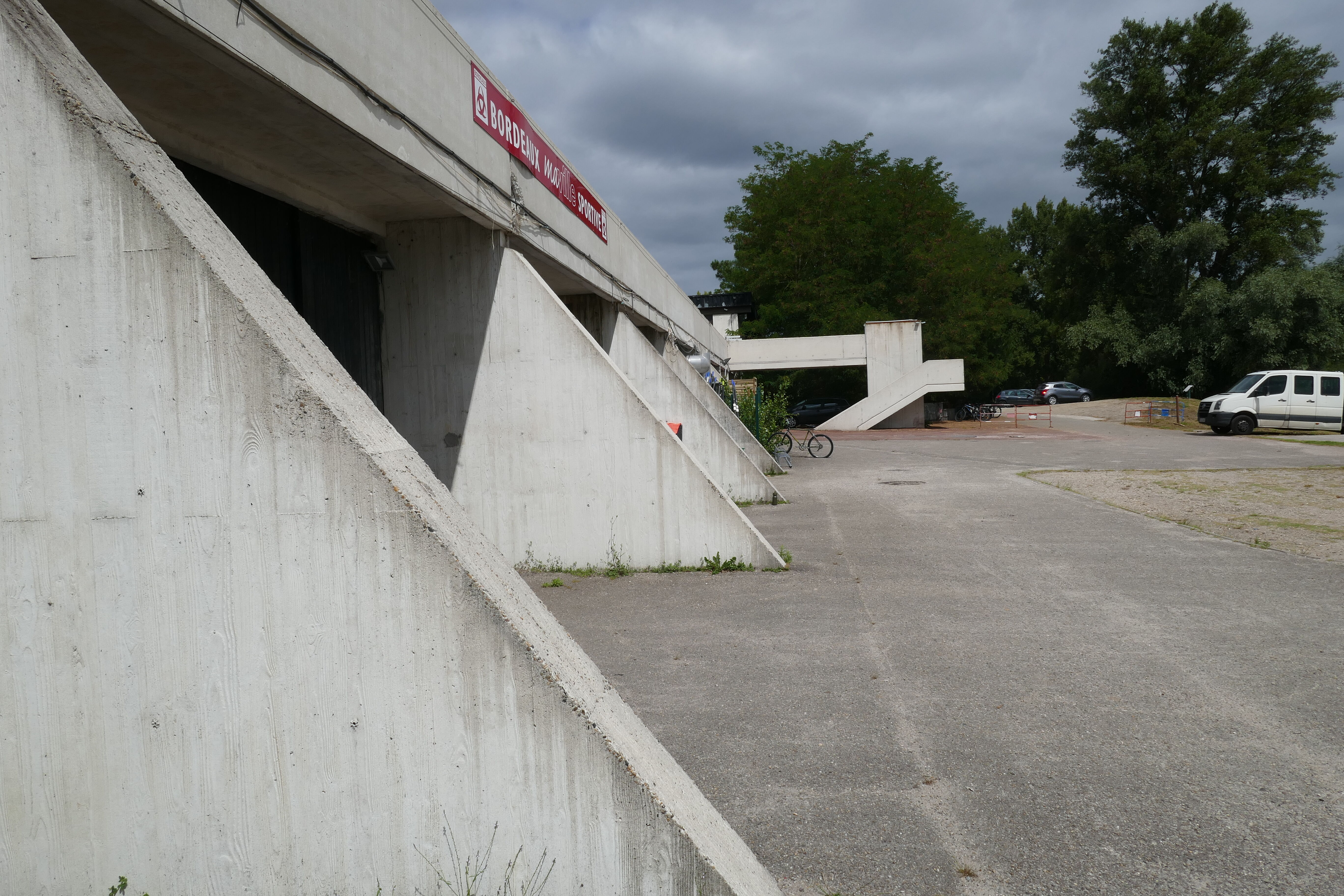 Entrée des garages à bateaux.