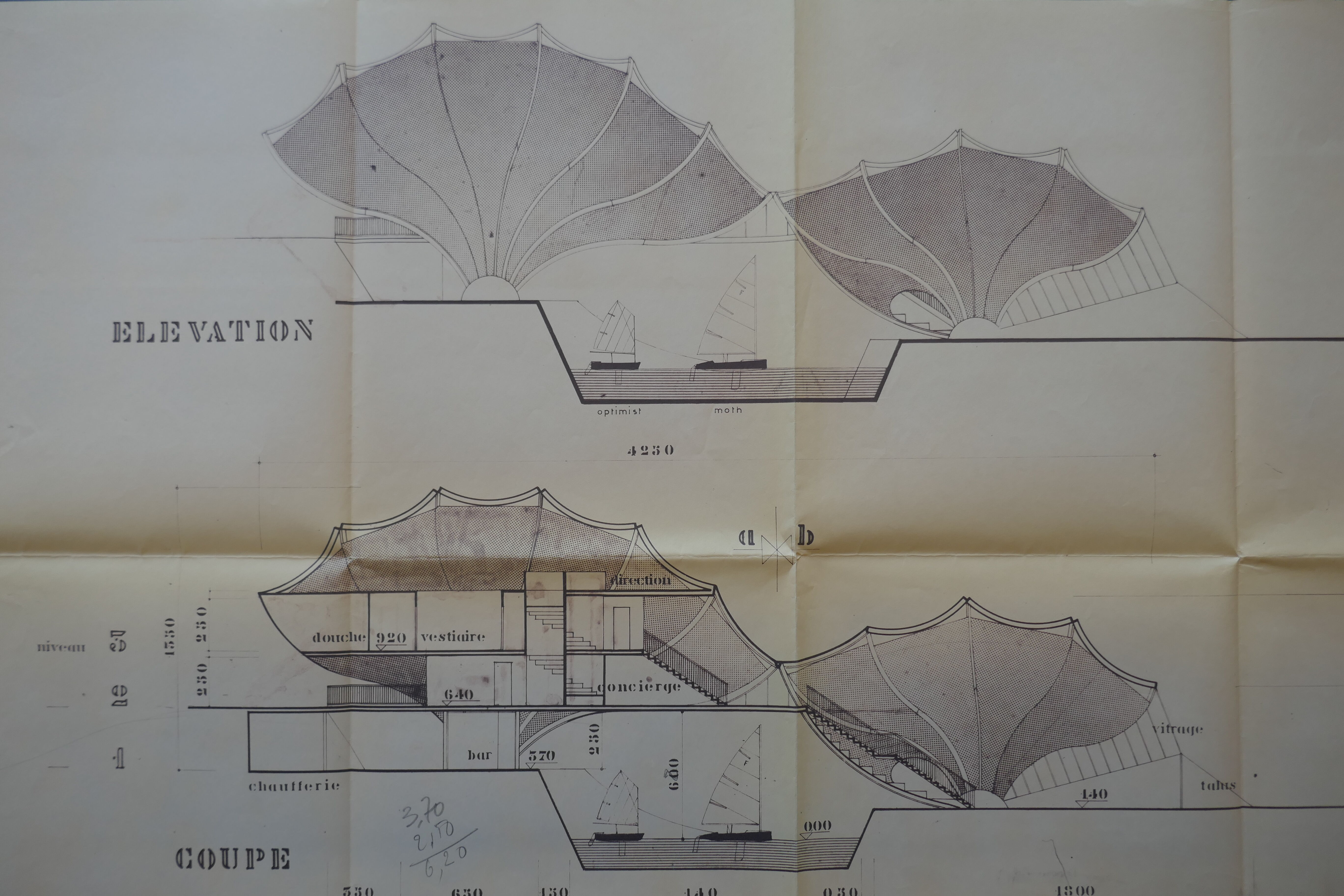 Élévations du centre de voile, avant-projet de l'équipe Moreau-Maxwell, avril 1969.