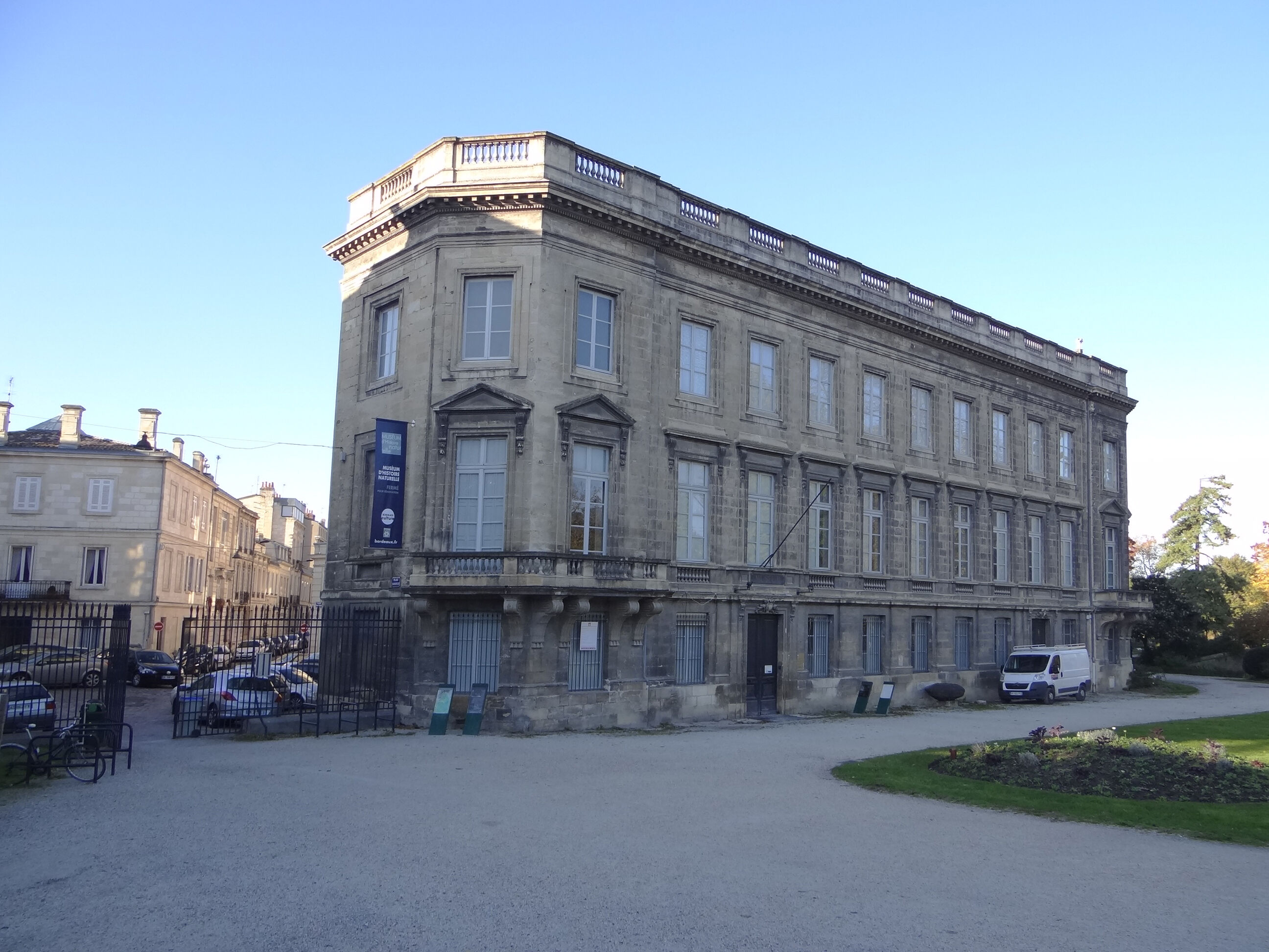 Vue depuis le jardin public