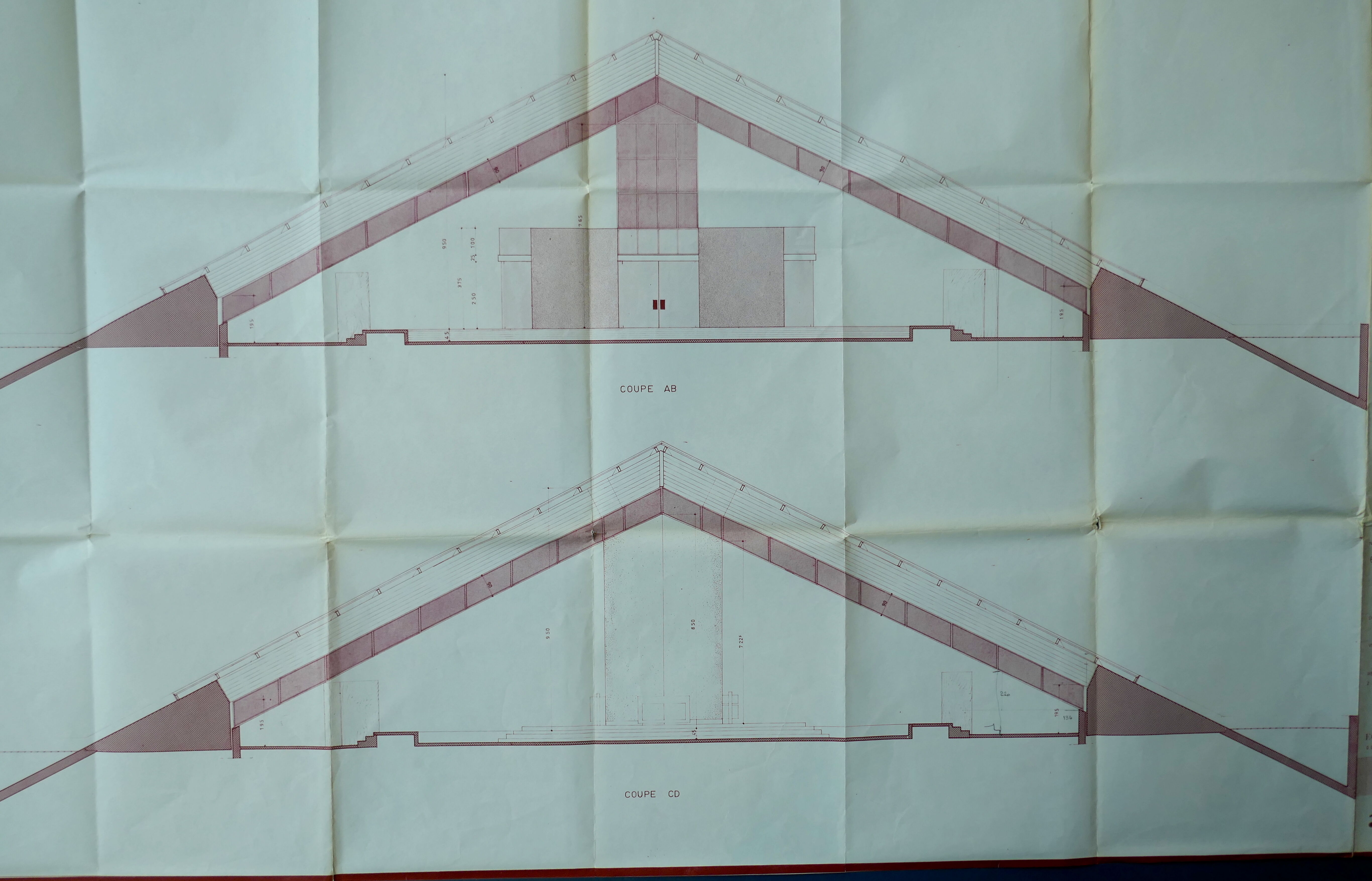 Coupes des élévations principales de l'église par l'équipe du GPA A7 en 1966.