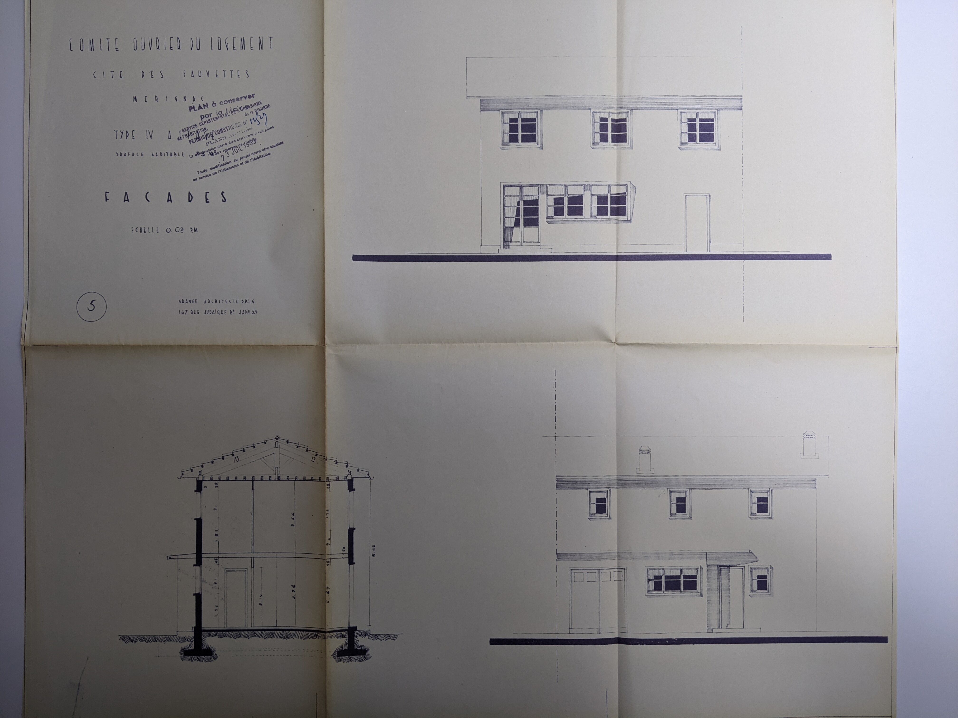 Façades d'une maison de type IV jumelée par l'architecte Christian Grange, janvier 1953.