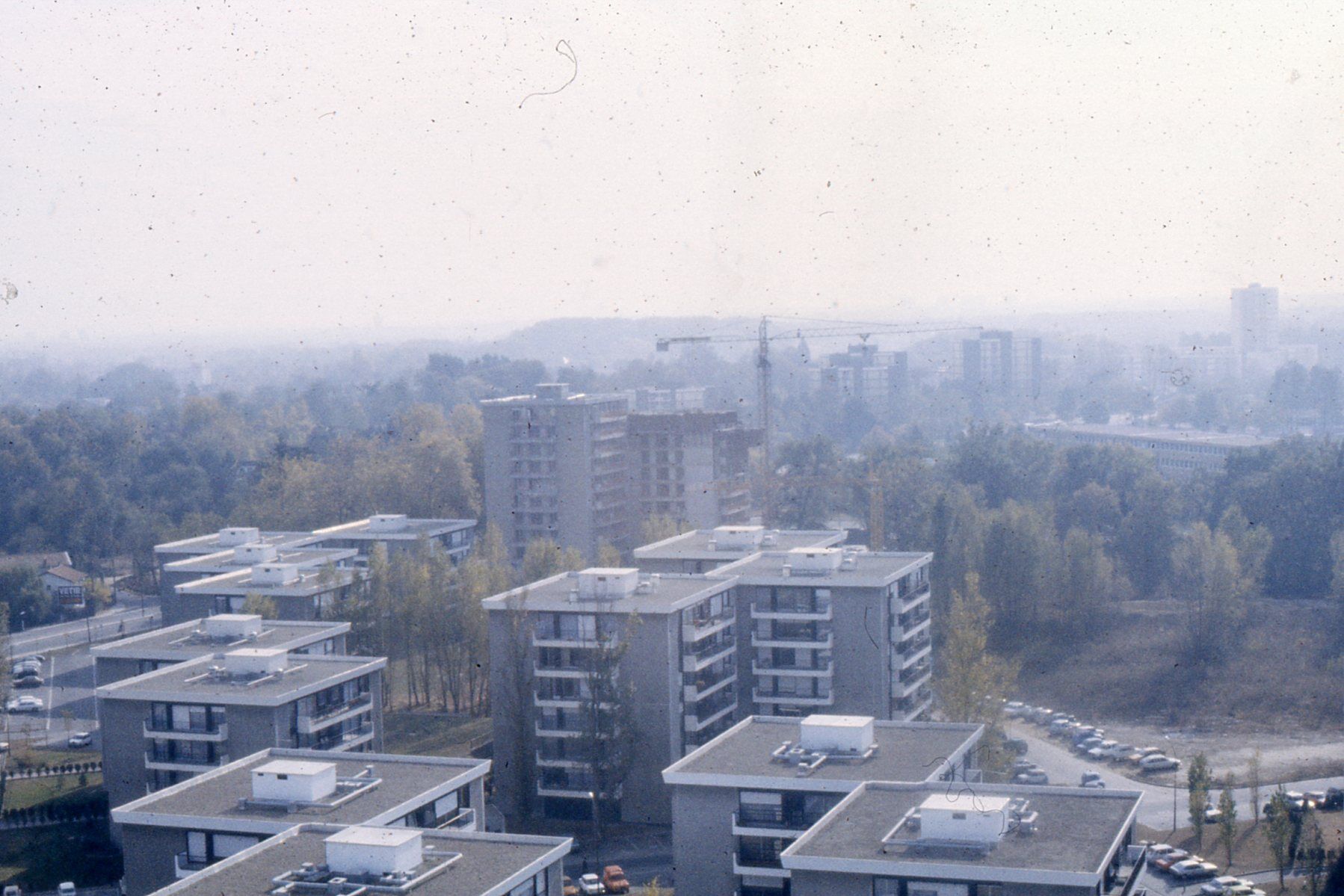 La résidence Le Club en cours d'achèvement, vers 1975.
