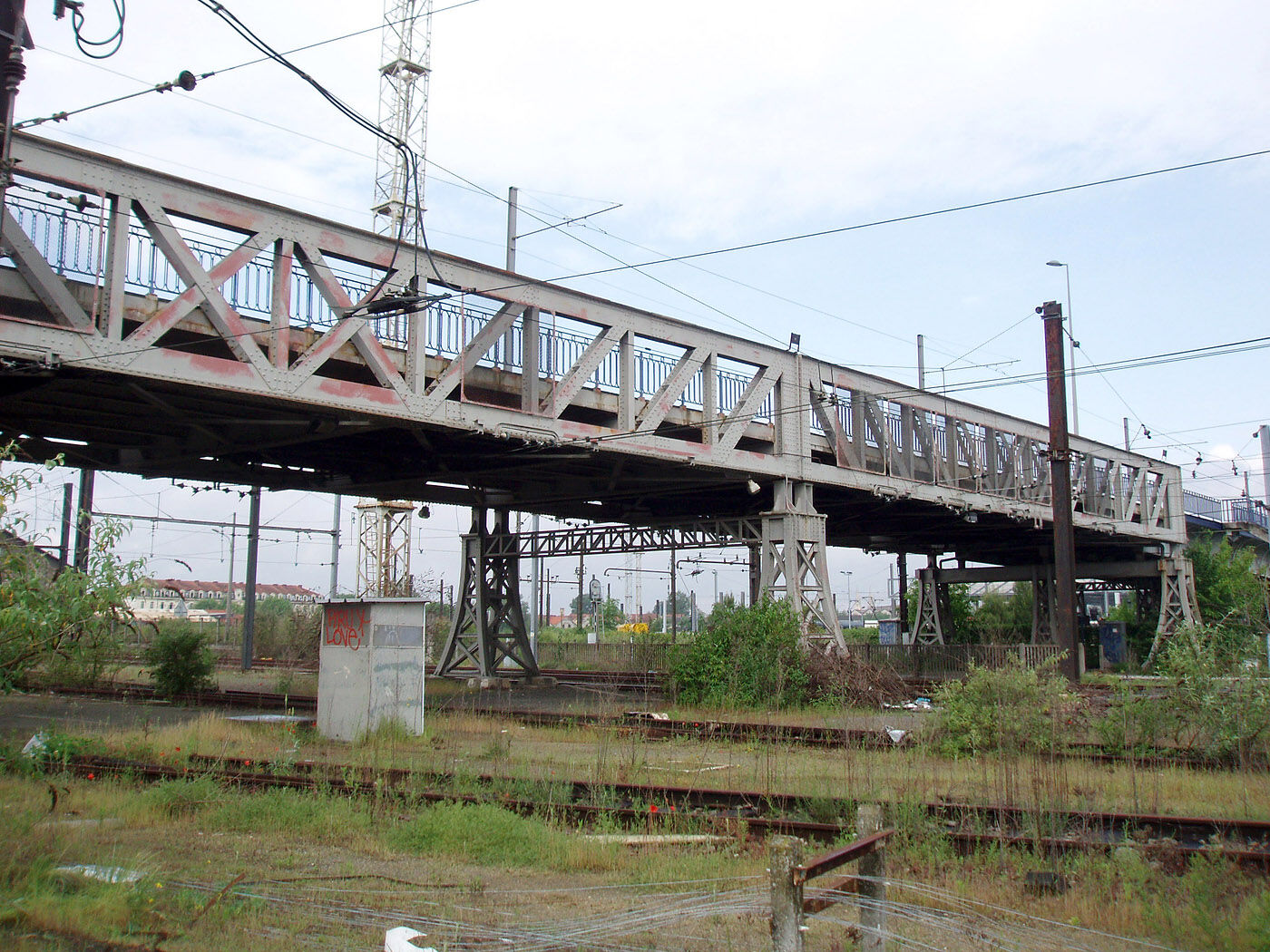 Pont Bouthier, partie centrale à treillis métallique.