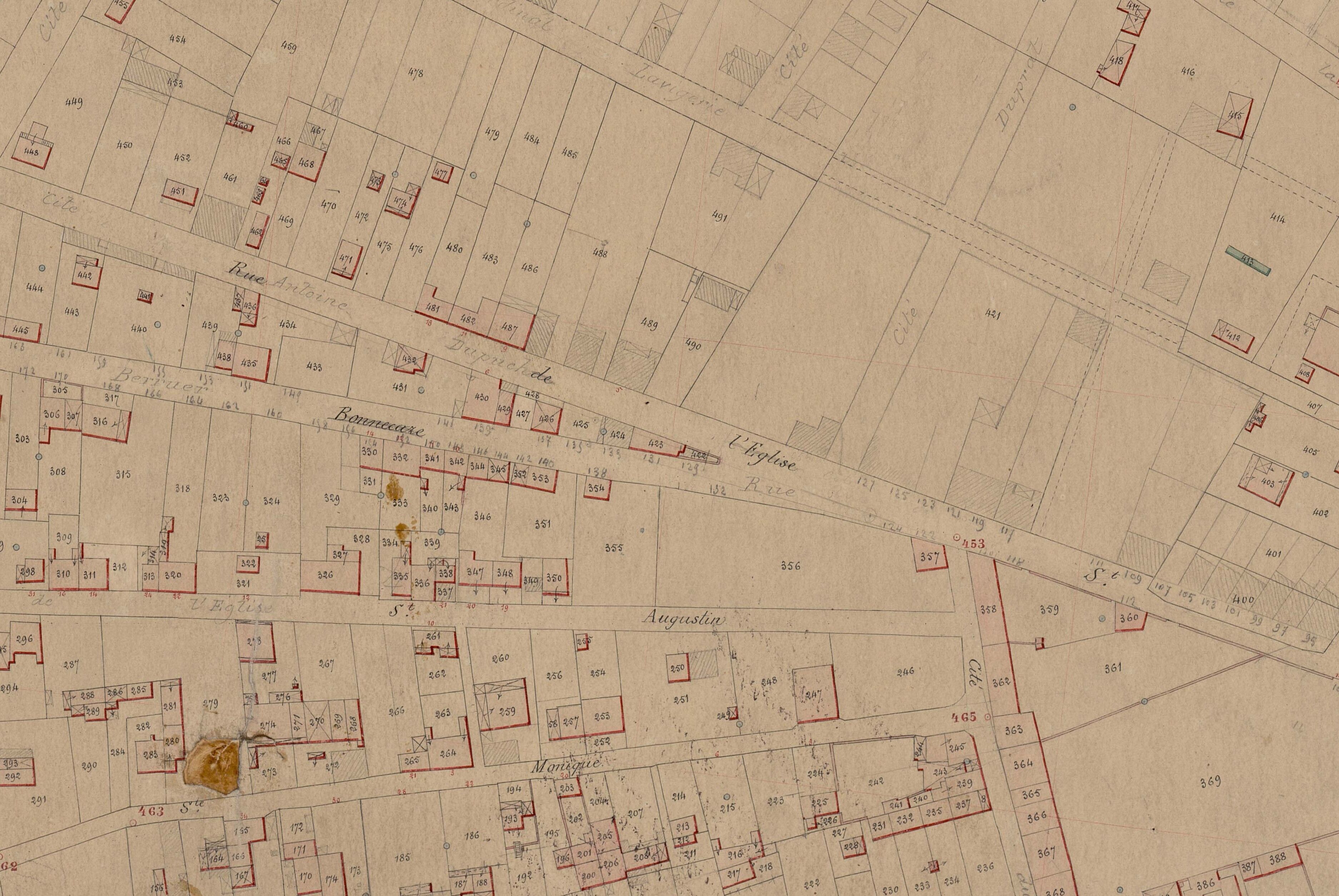 Les parcelles de l'immeuble, numérotées de 422 à 424 sur le cadastre de 1882.