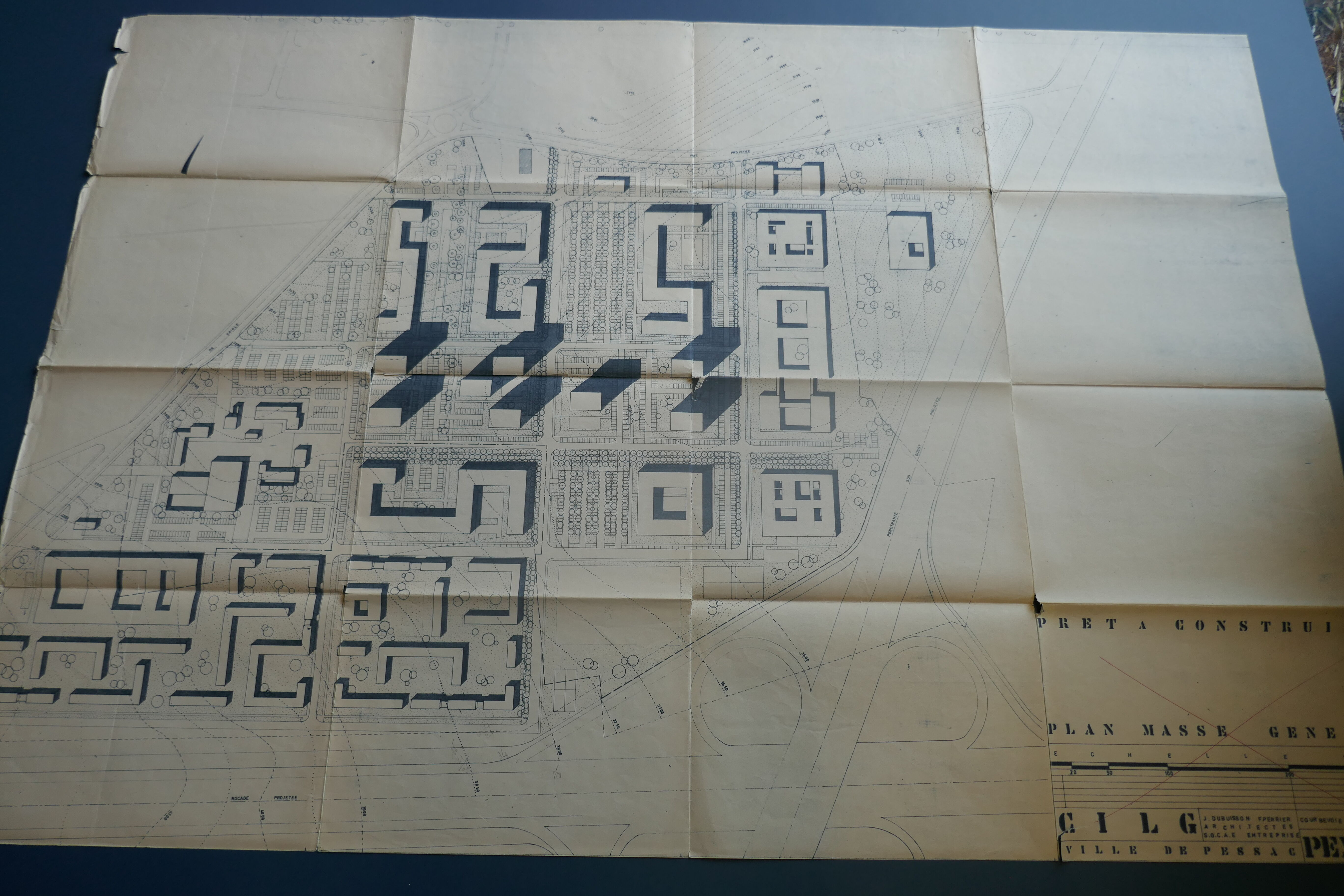 Plan de masse approuvant les tours au centre de l'opération en février 1970. 