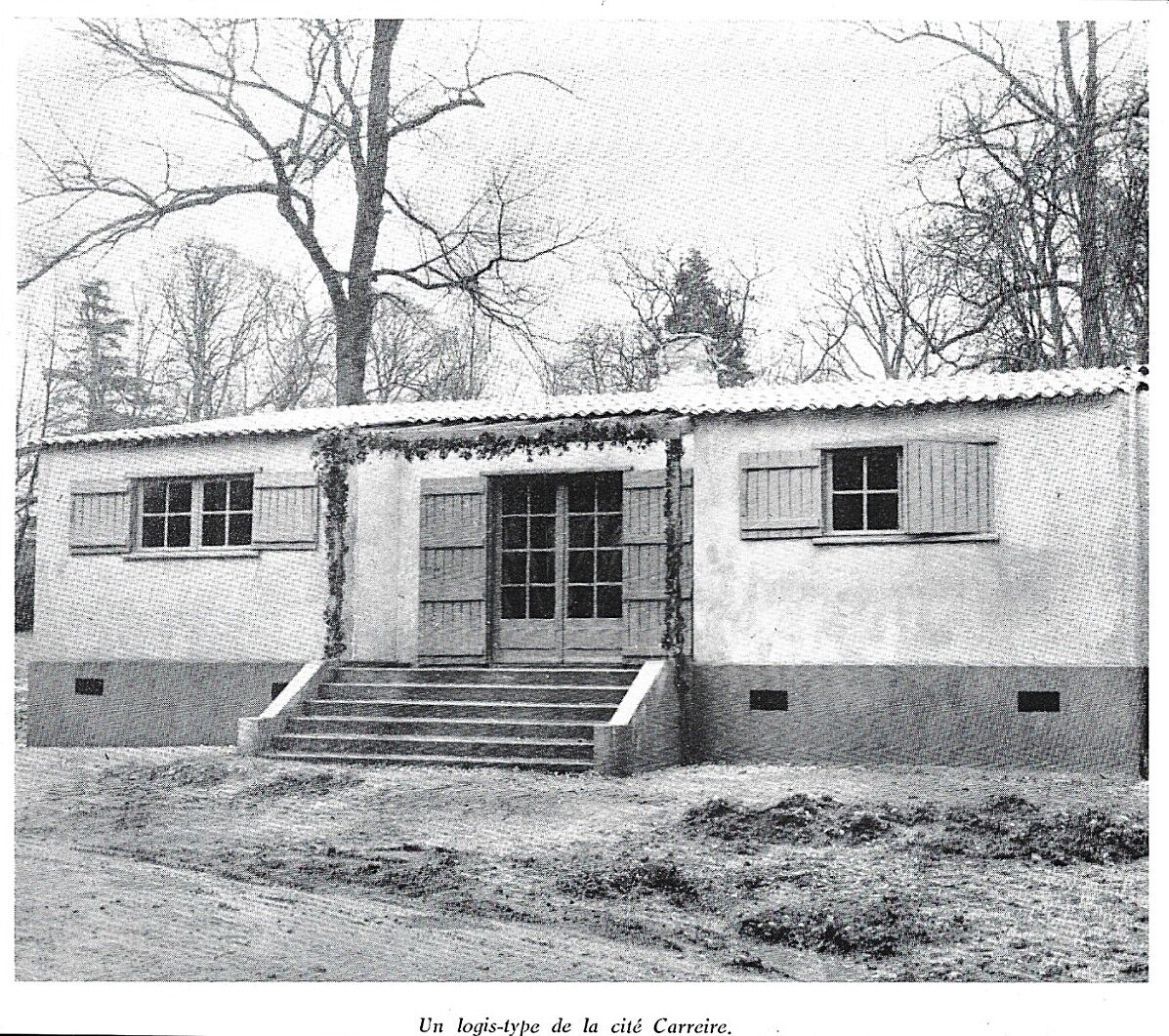 Photographie d'un des logements parue dans l'Architecture d'Aujourd'hui en 1953.