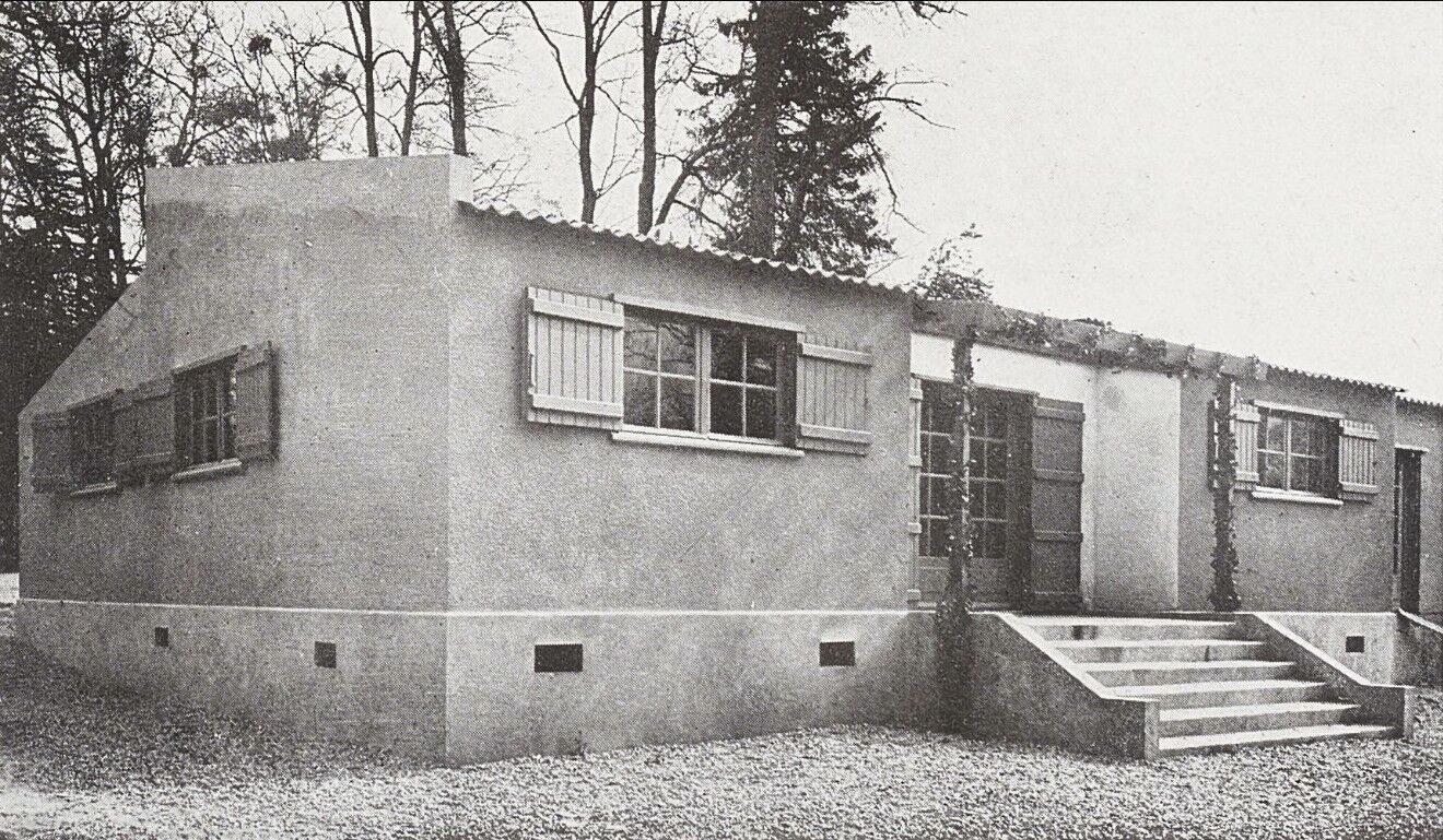 Photographie d'un des logements parue dans l'Architecture d'Aujourd'hui en 1953.