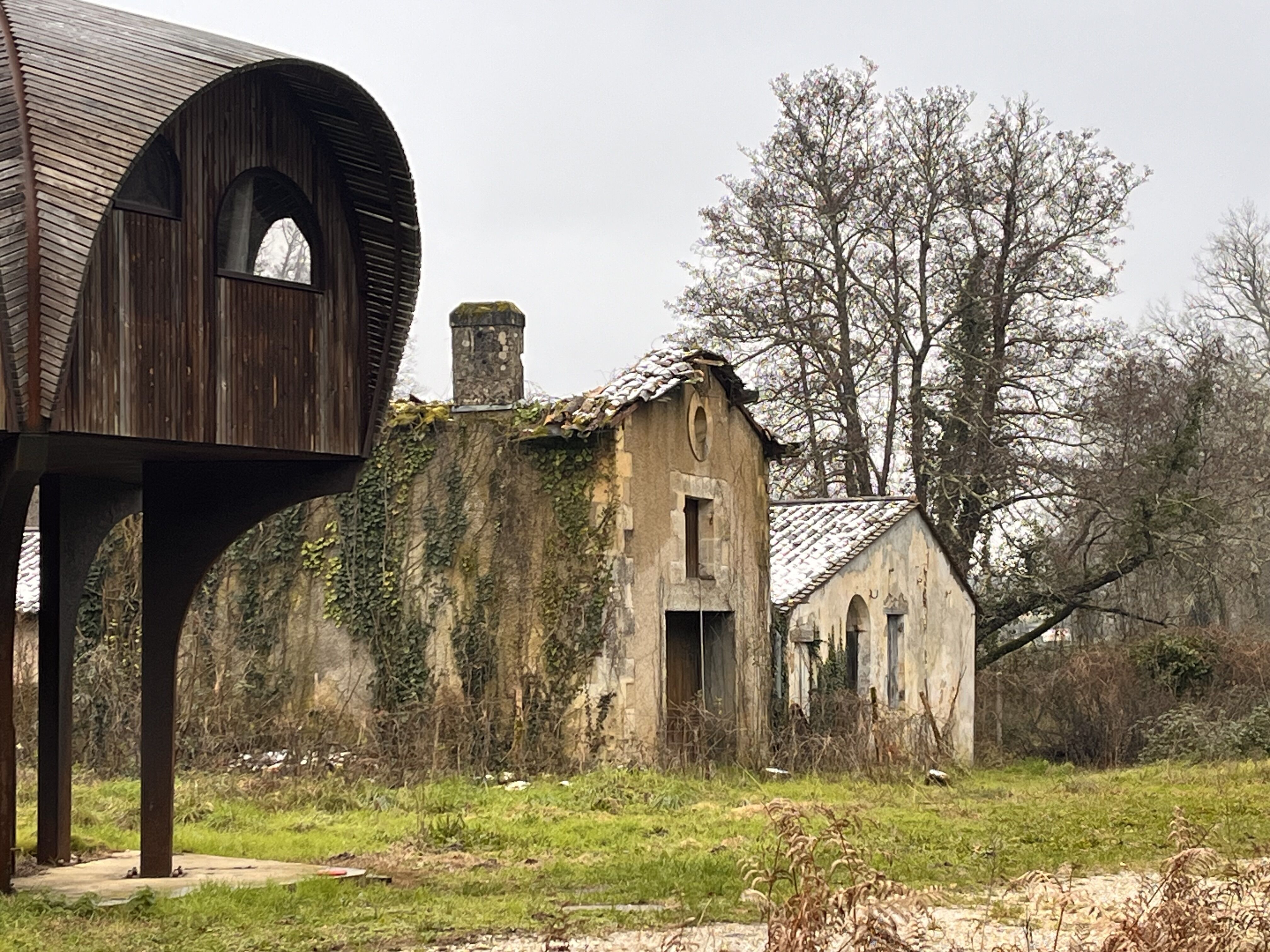 Vue du moulin, du logis et du refuge