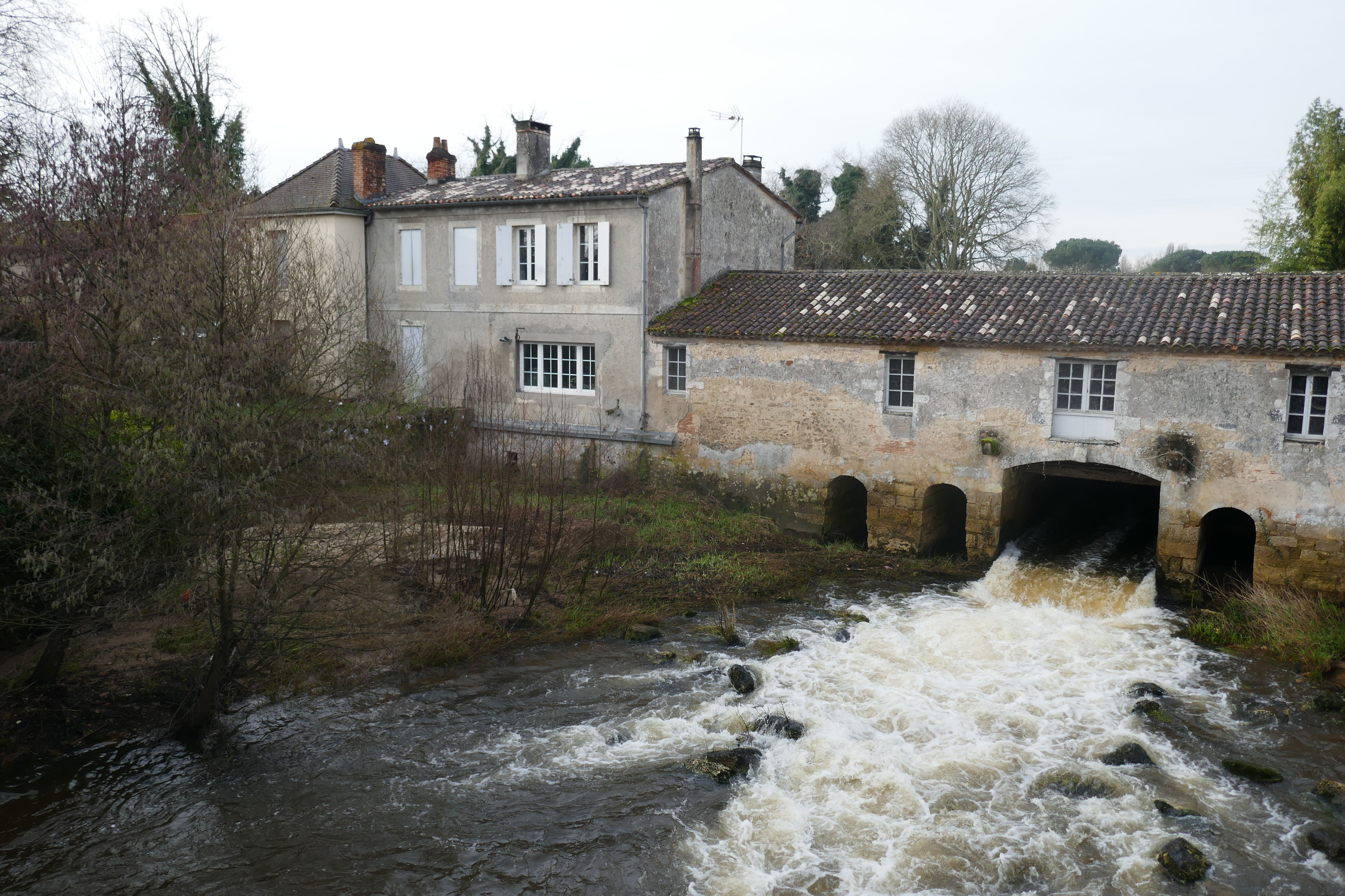 vue du moulin et de la jalle
