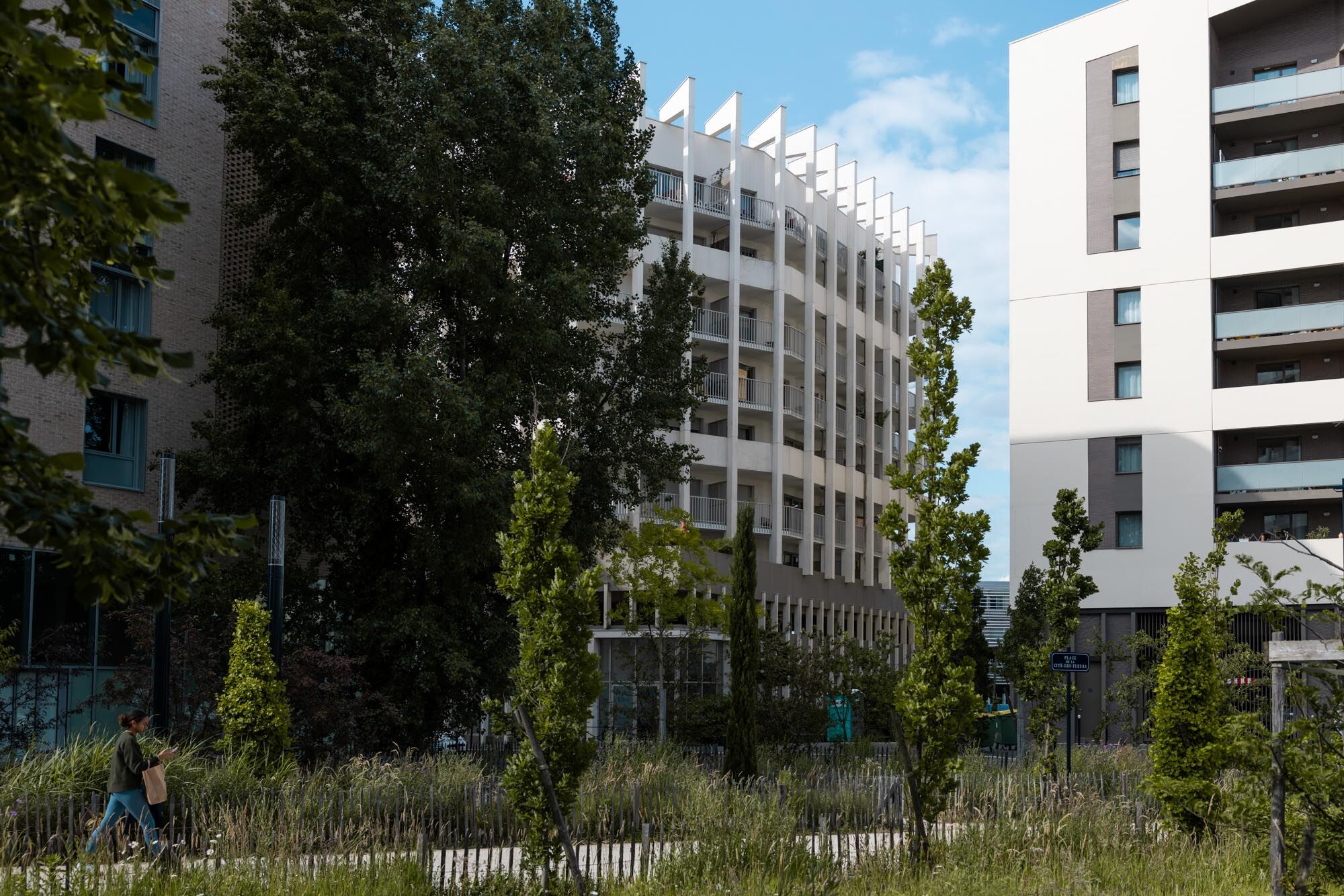 Place de la Cité des Fleurs 