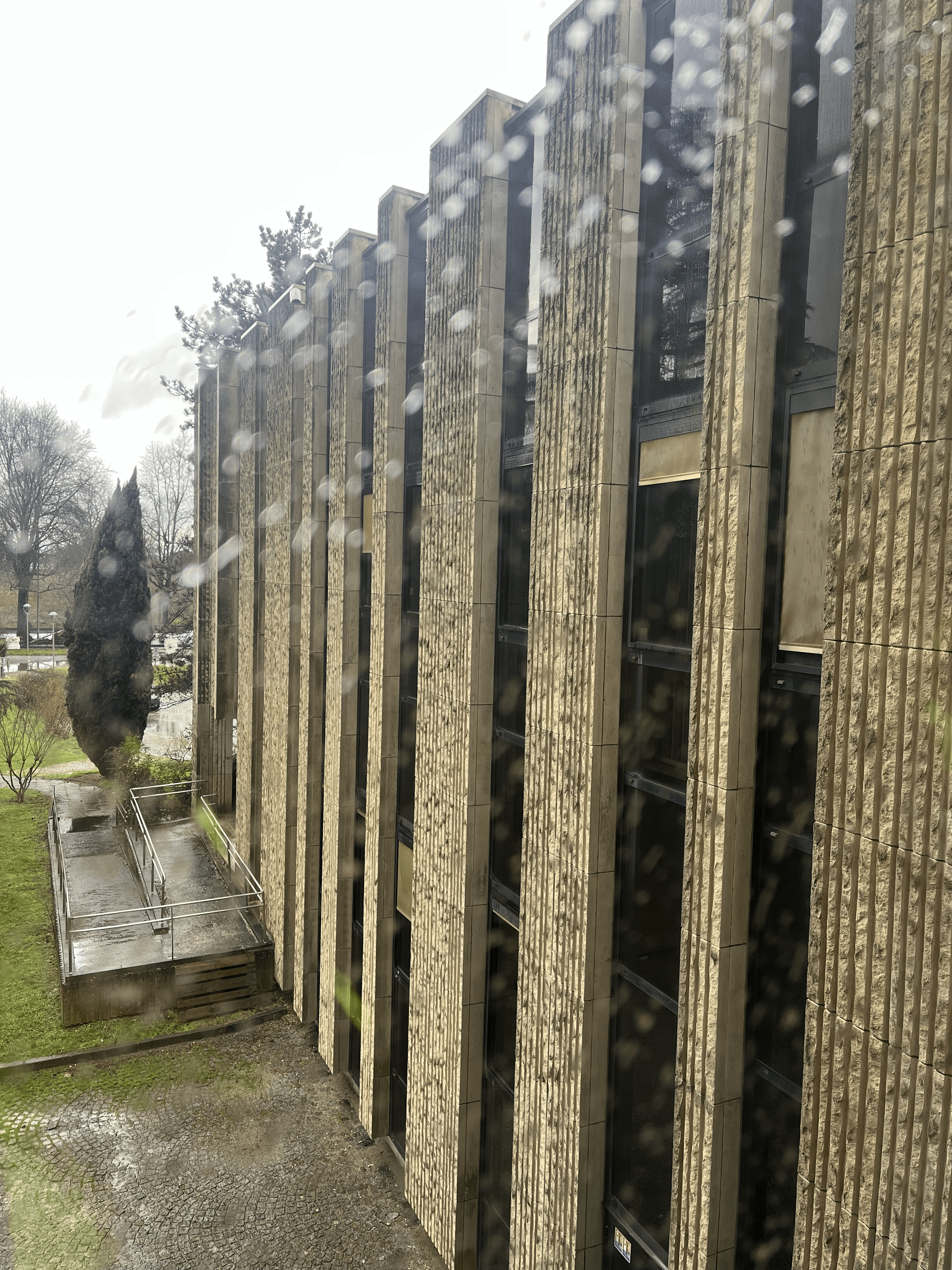 Composition architecturale minérale